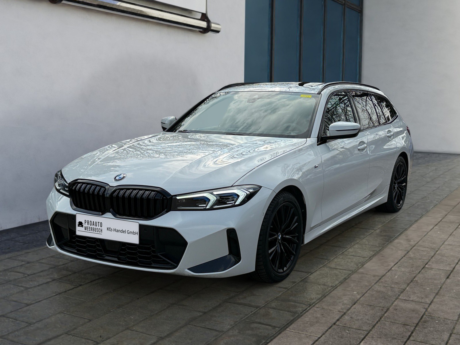 BMW 318d M Sport ANHÄNGERKUPPLUNG/PANORAMA/HEADUP