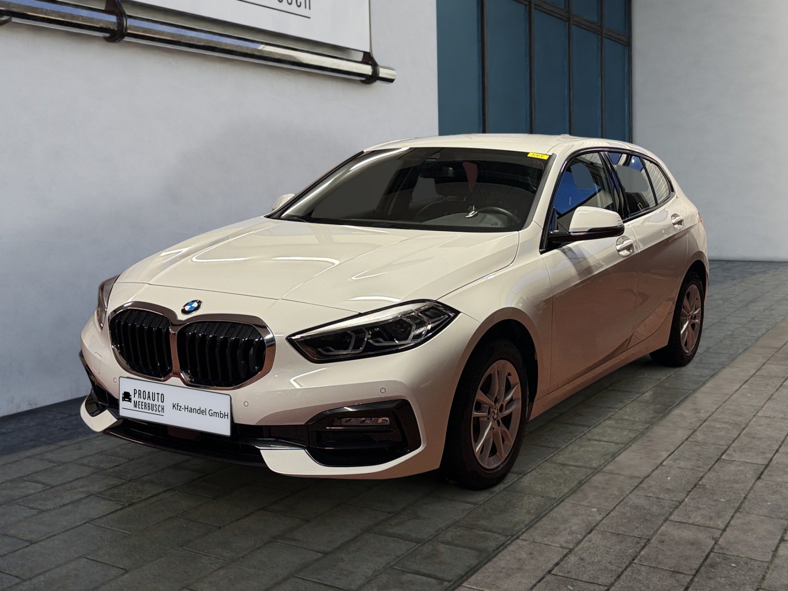 BMW 118i Sport Line COMFORT/HIFI/LED/NAVI/APPLE/DAB