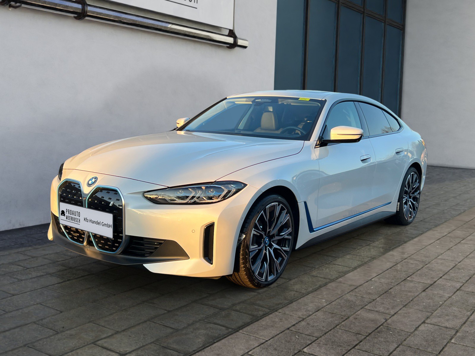 BMW i4 35 eDrive AHK/LASER/MMRY/GLASDACH/HIFI/360°