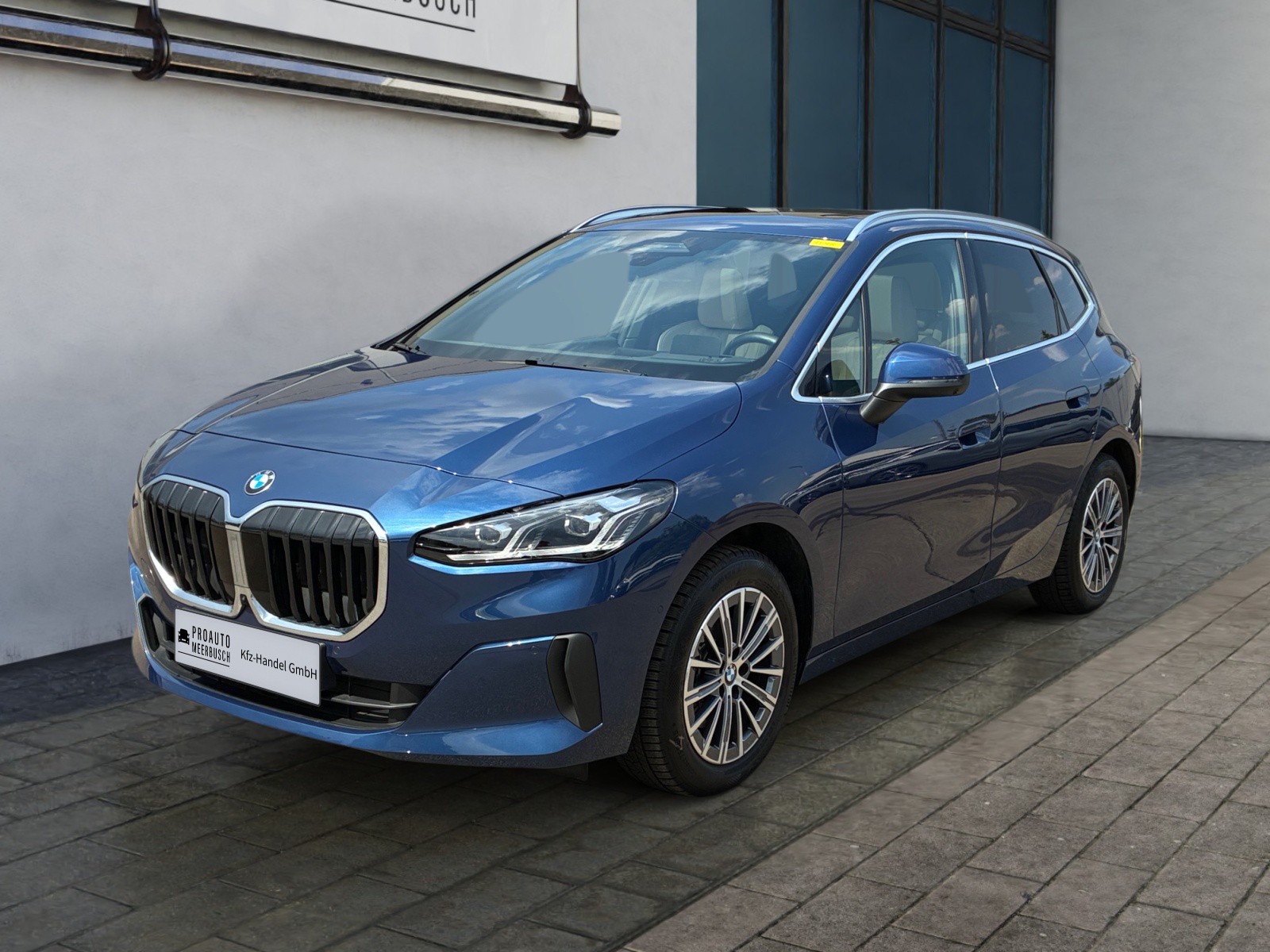 BMW 218 Active Tourer MEMORY/HEADUP/PANO/360°/NAVI
