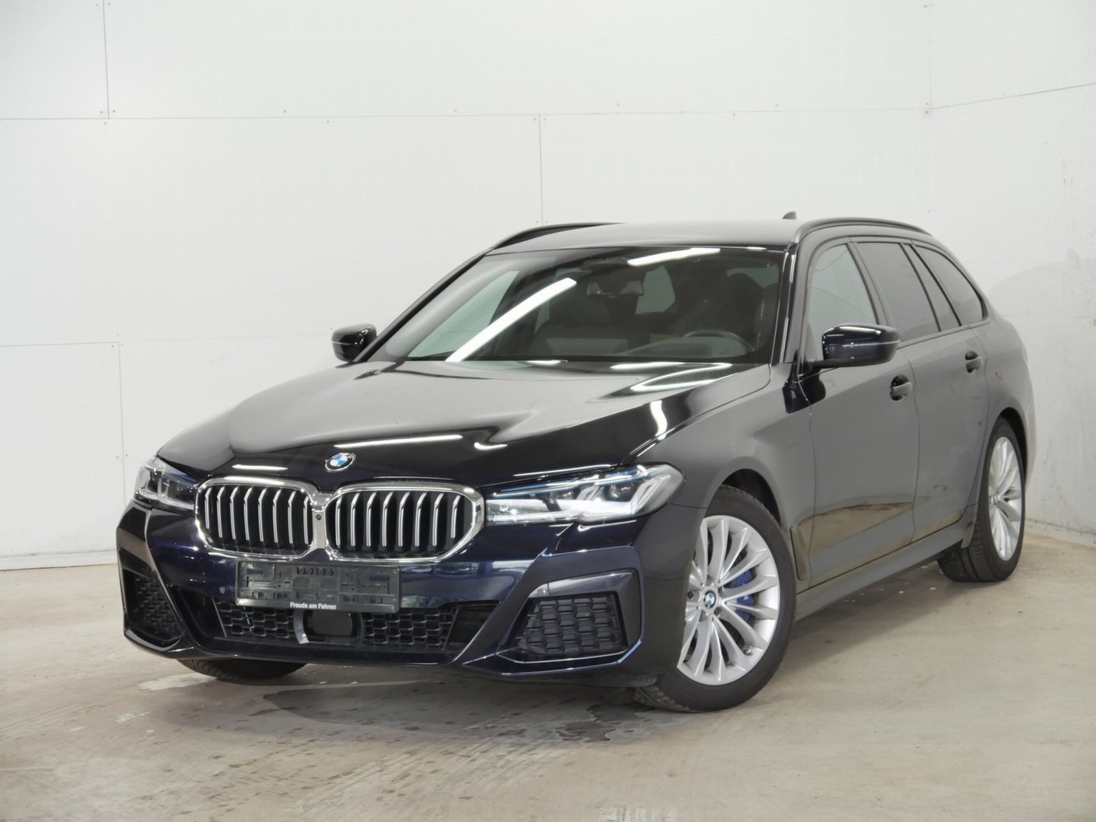 BMW 530d xDrive M Sport HUD/ADAPTIVEDRIVE/SOFTCLOSE