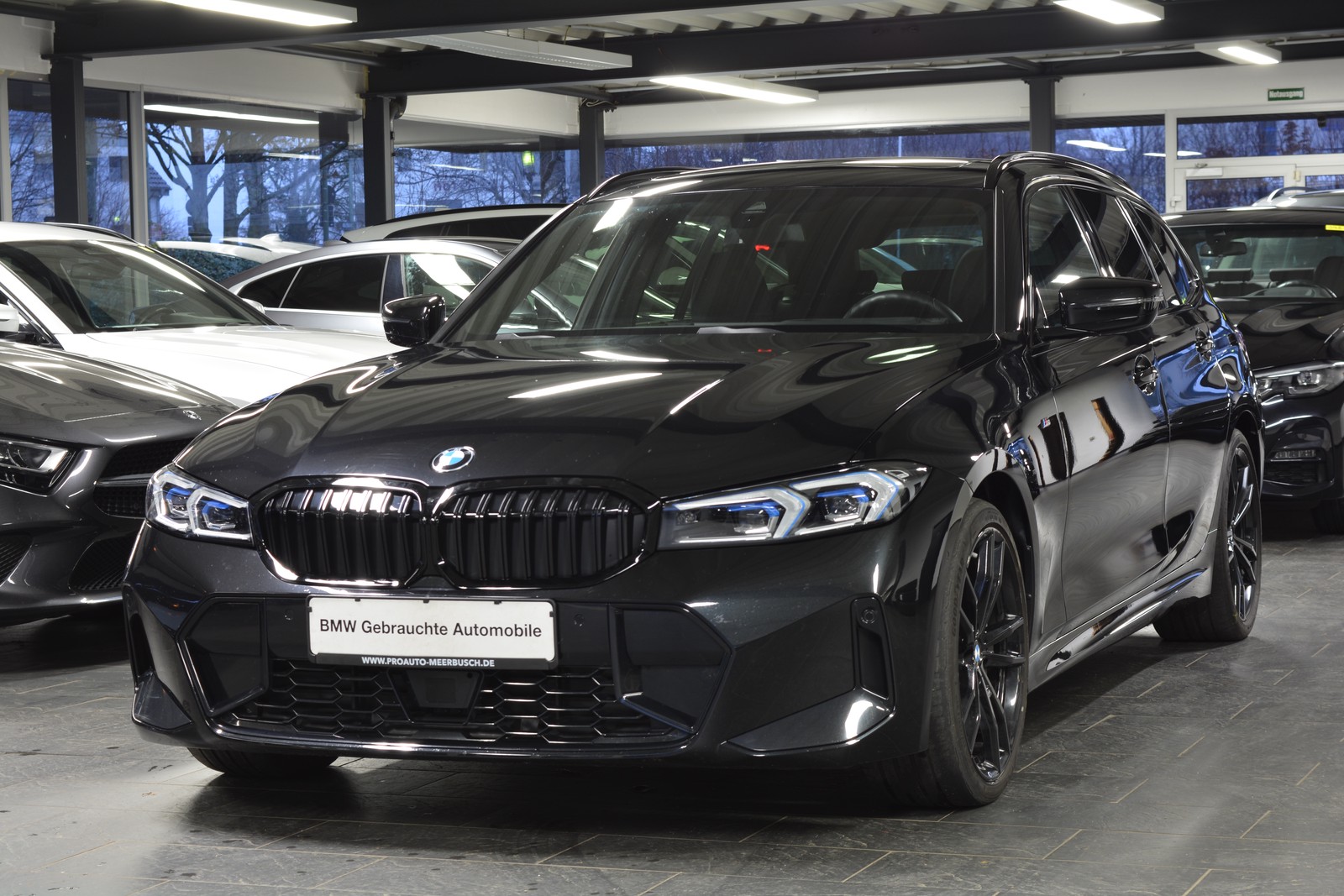 BMW 330d xDrive M Sport PANO/AHK/HUD/19ZOLL/MEMORY/ACC