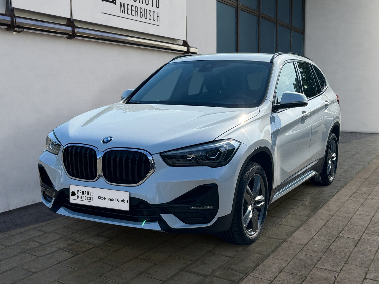 BMW X1 sDrive 20d Sport LEDER/M SPORT-LENKRAD/18''