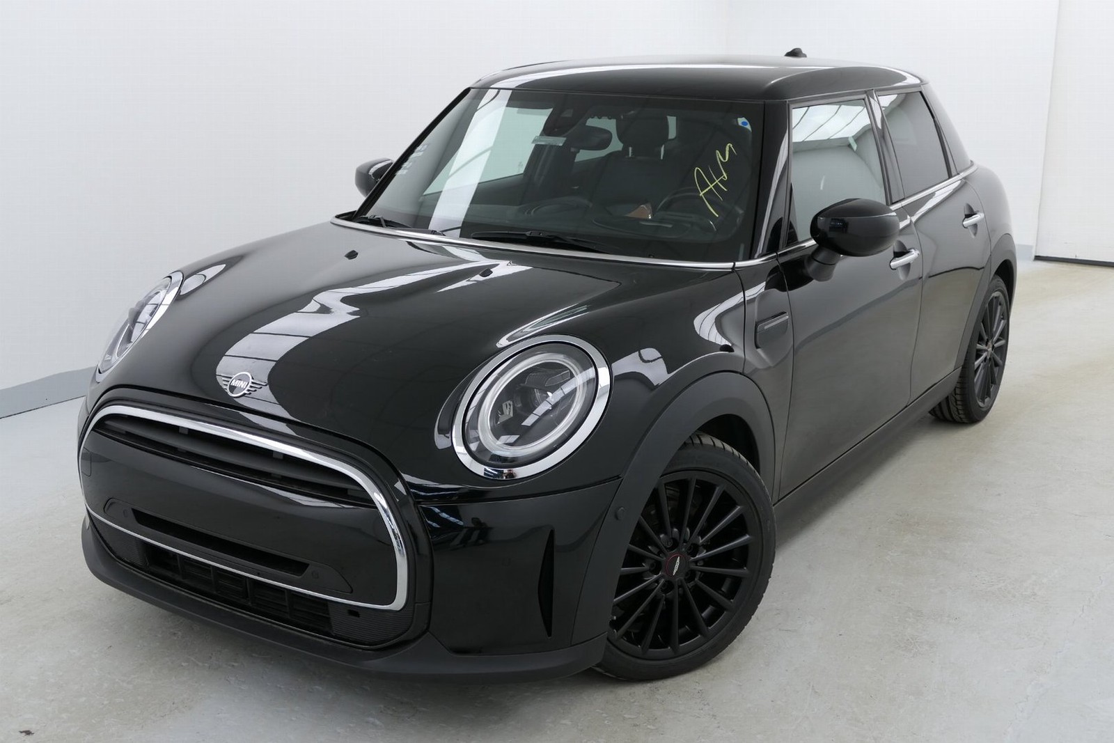 MINI COOPER KOMFORT+/PARKASSIST/HEADUP/CARPLAY/17''