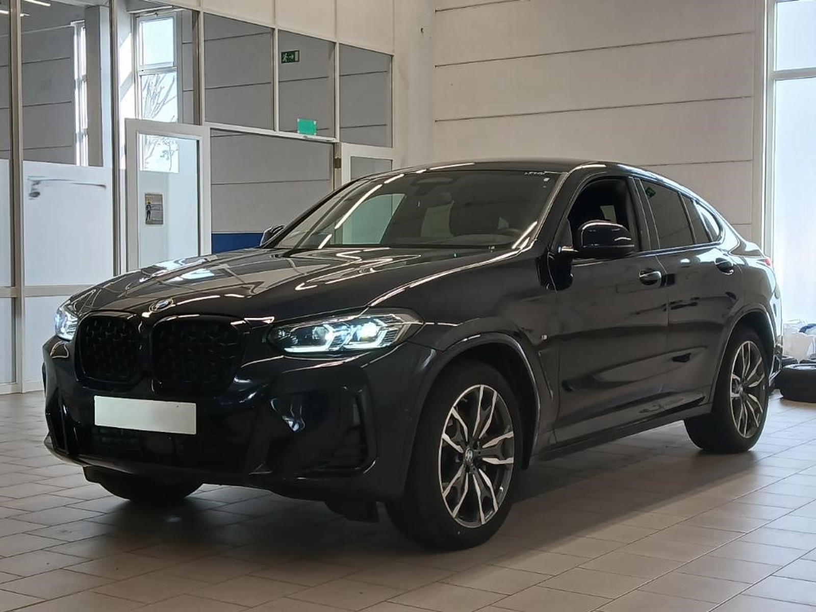 BMW X4 xDrive 30d M Sport AHK/HEADUP/ADAPTLED/MMRY