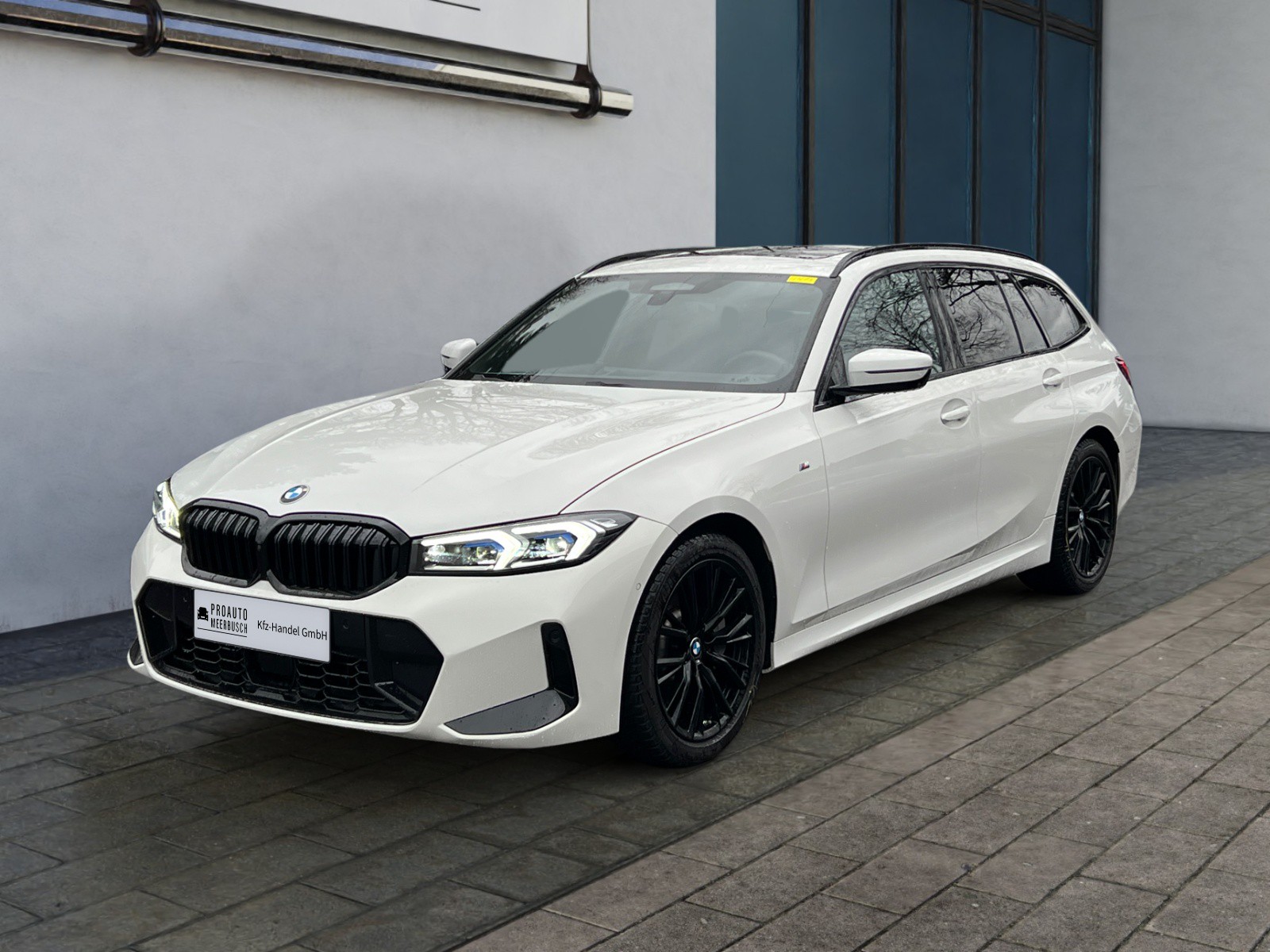 BMW 330d xDrive M Sport PANO/ADAPTLED/360°/HIFI/ACC