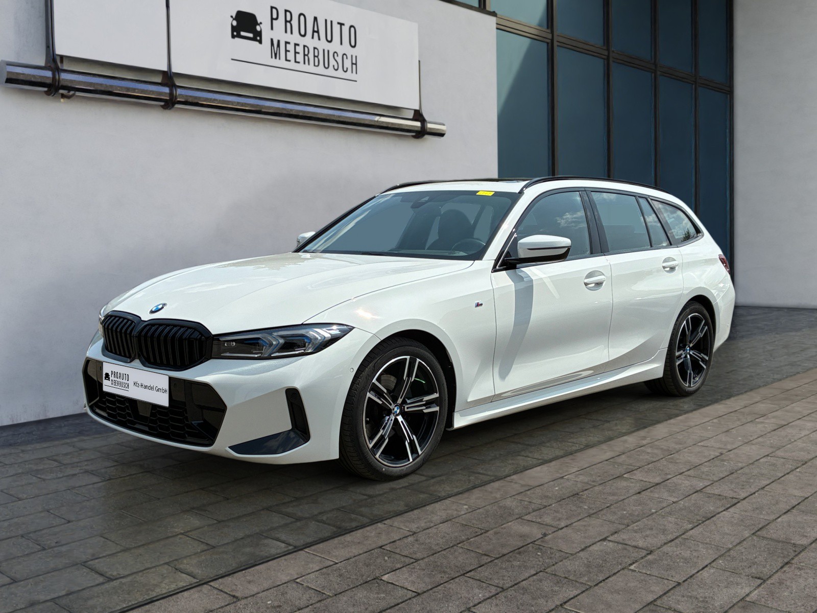 BMW 320d M Sport AHK/MMRY/ACC/HEADUP/ADAPTLED/PANO