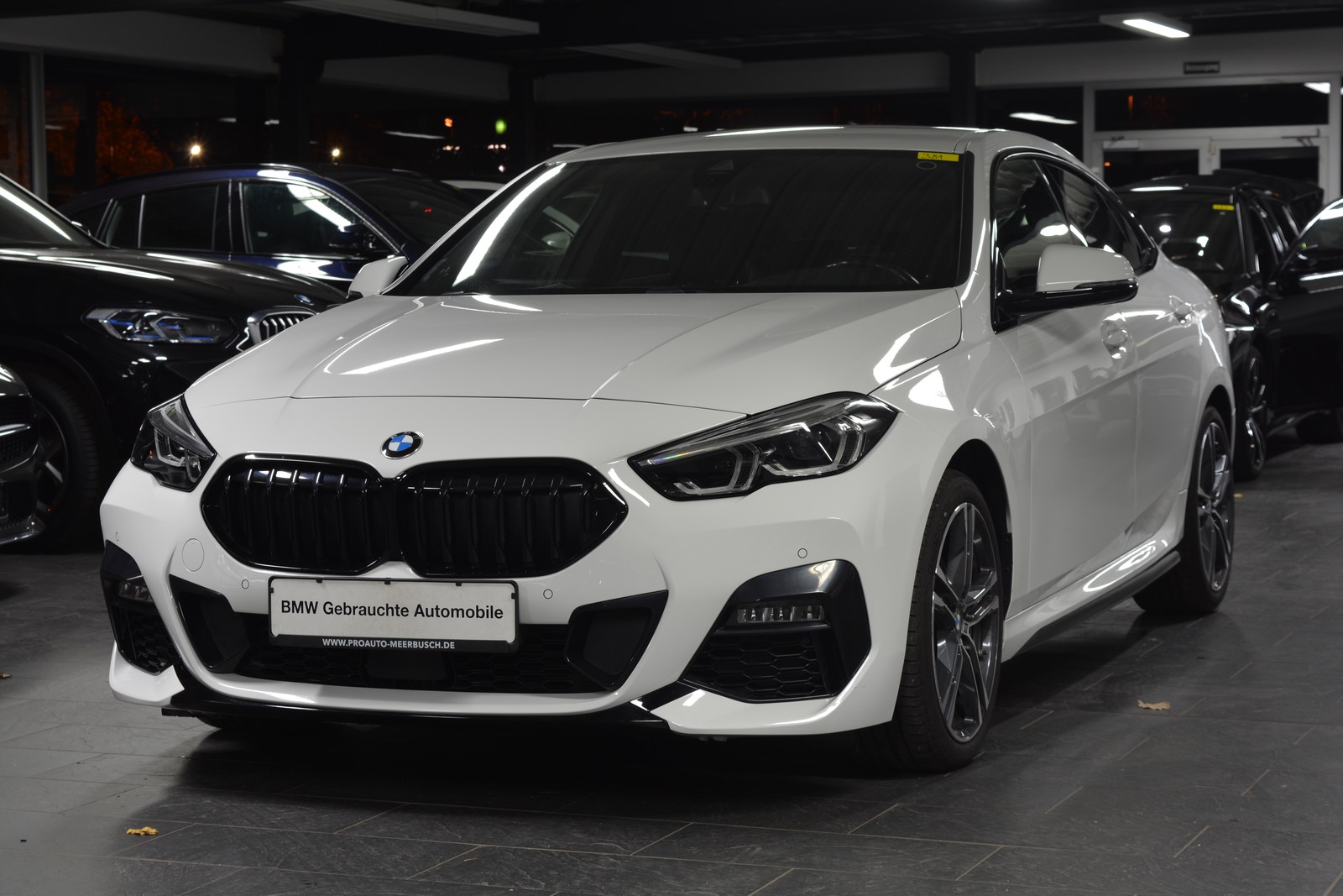 BMW 218i Gran Coupé HEADUP/DAB/APPLE CARPLAY/HIFI/LED