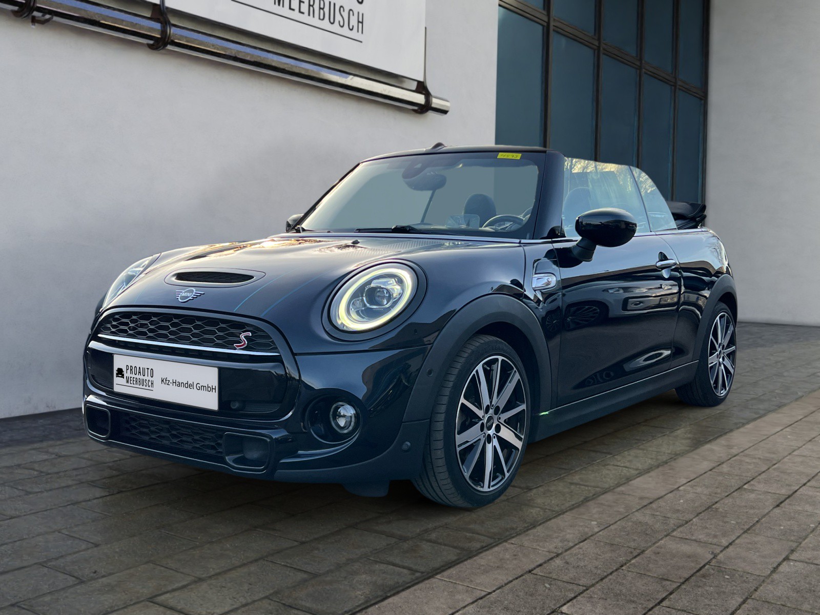 MINI Cooper S Cabrio HUD/ADAPTLED/PARKASSIST/KMFRTZGNG