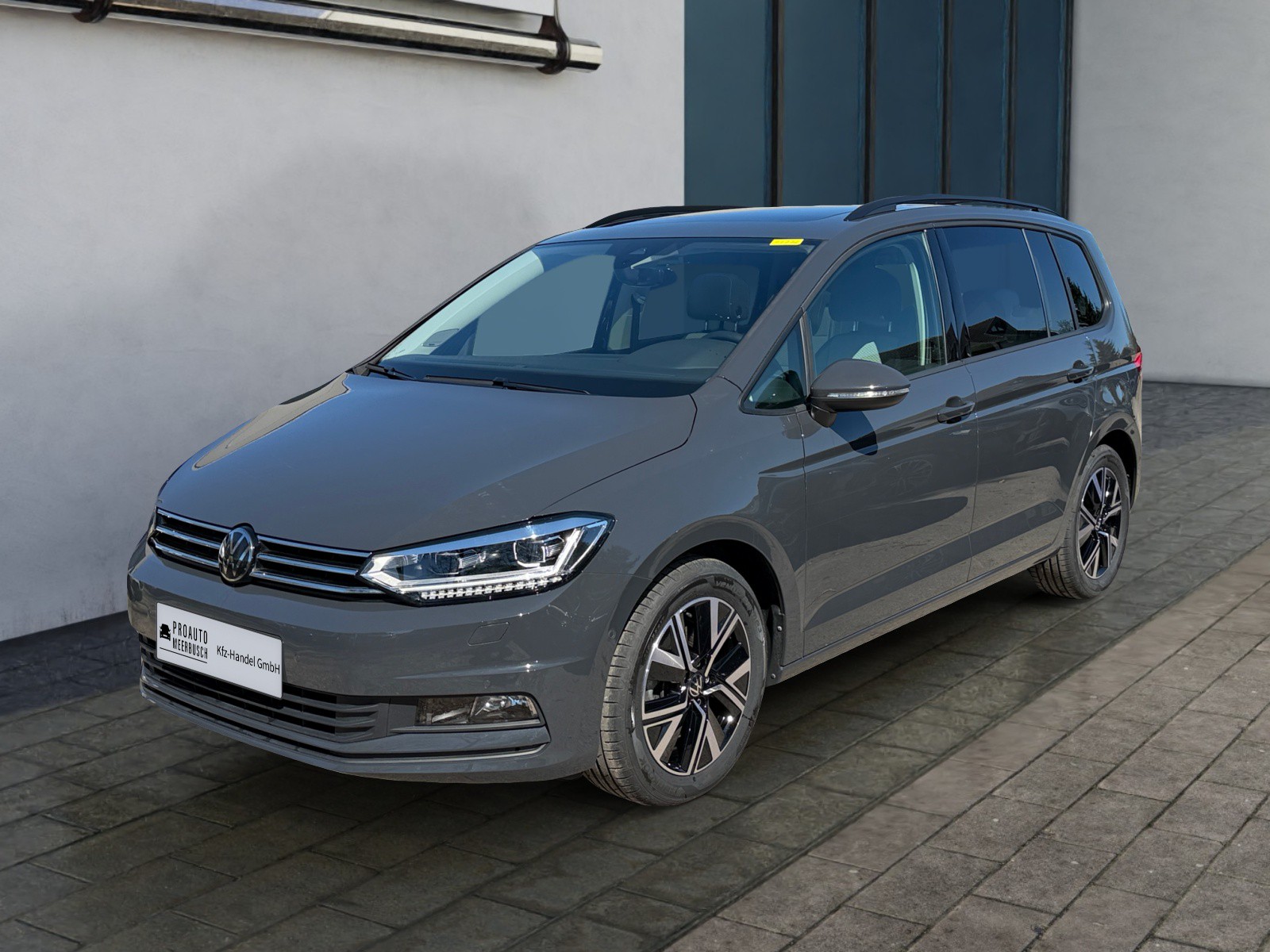 Volkswagen Touran Comfortline ADAPTLED/PANO/STNDHZNG/RFK/DAB
