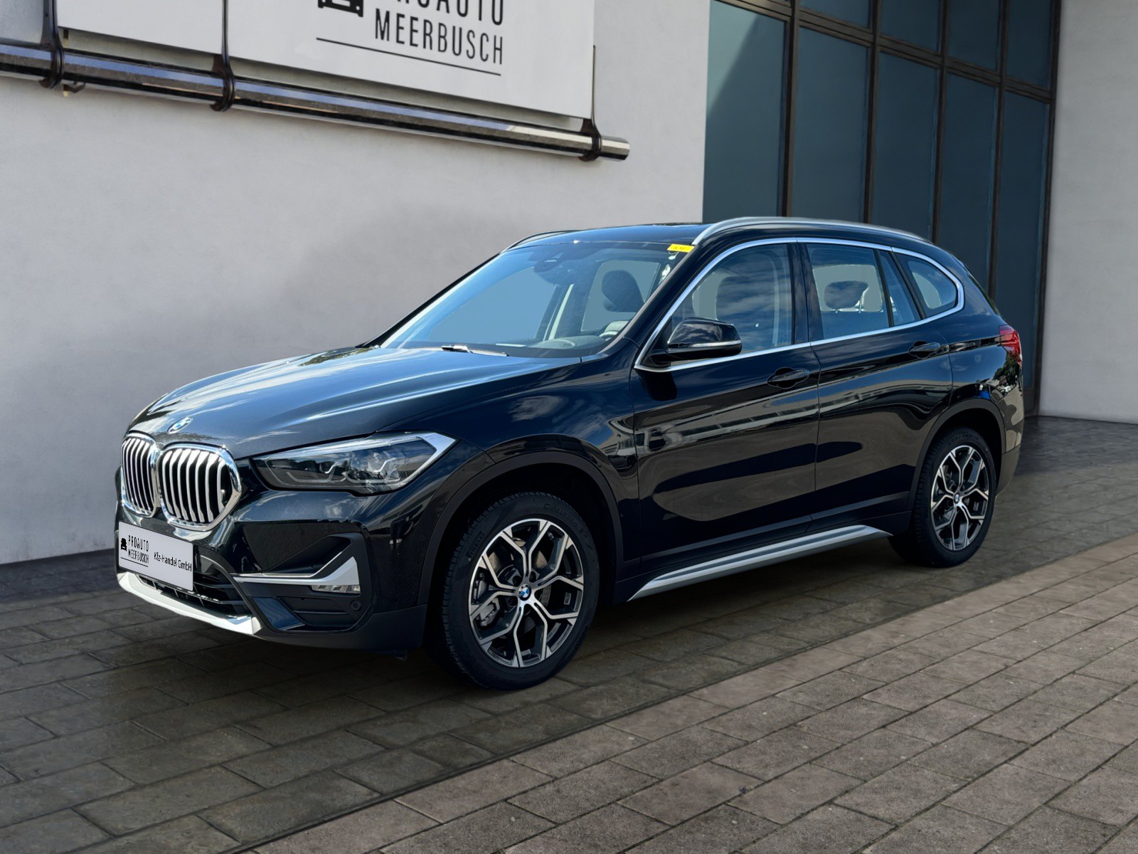 BMW X1 xDrive 20d xLine AHK/KOMFORTZUG/KAMERA/PANO