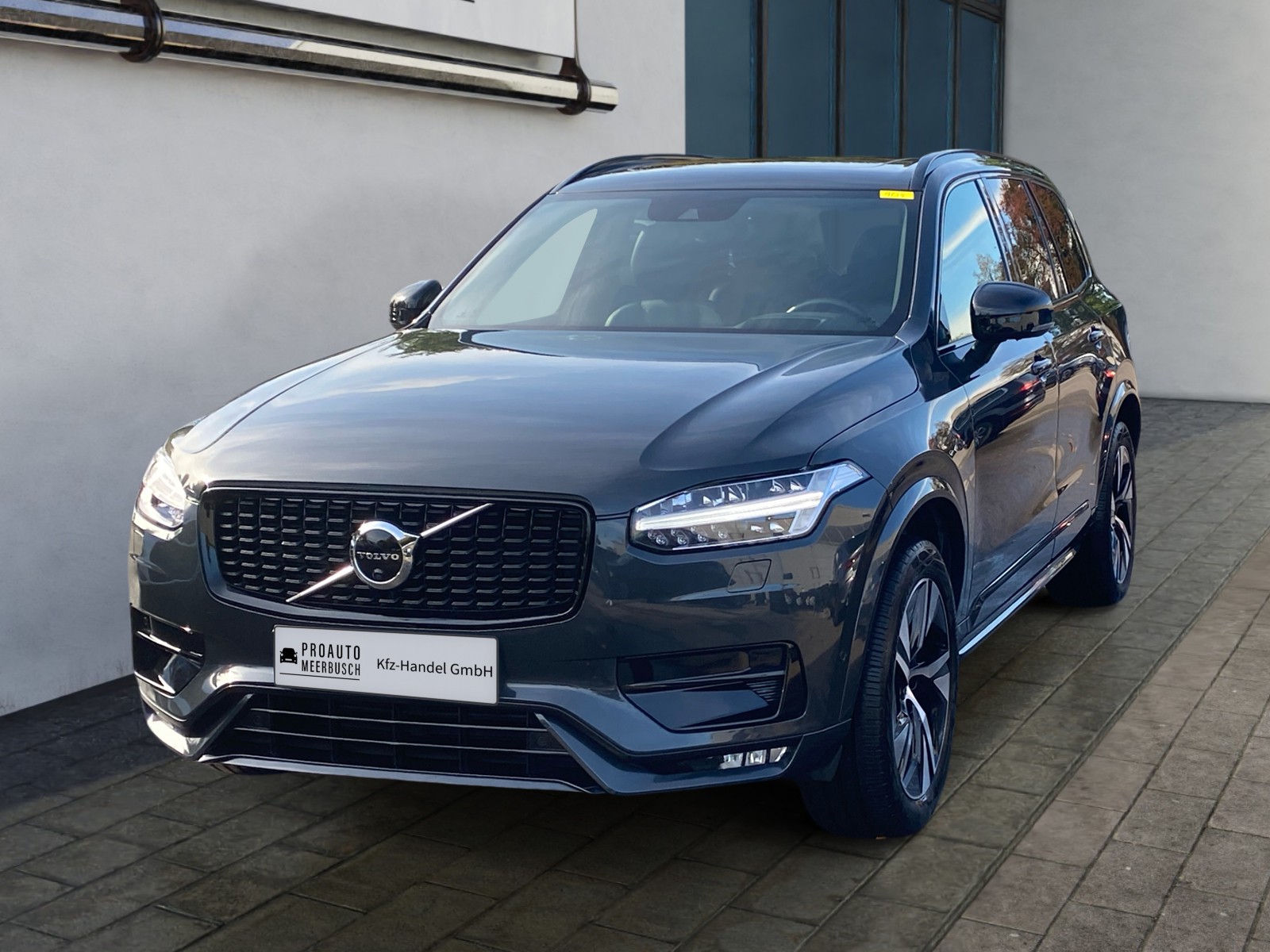 Volvo XC90 R DESIGN MASSAGE/HEADUP/7SITZER/360°/MEMORY
