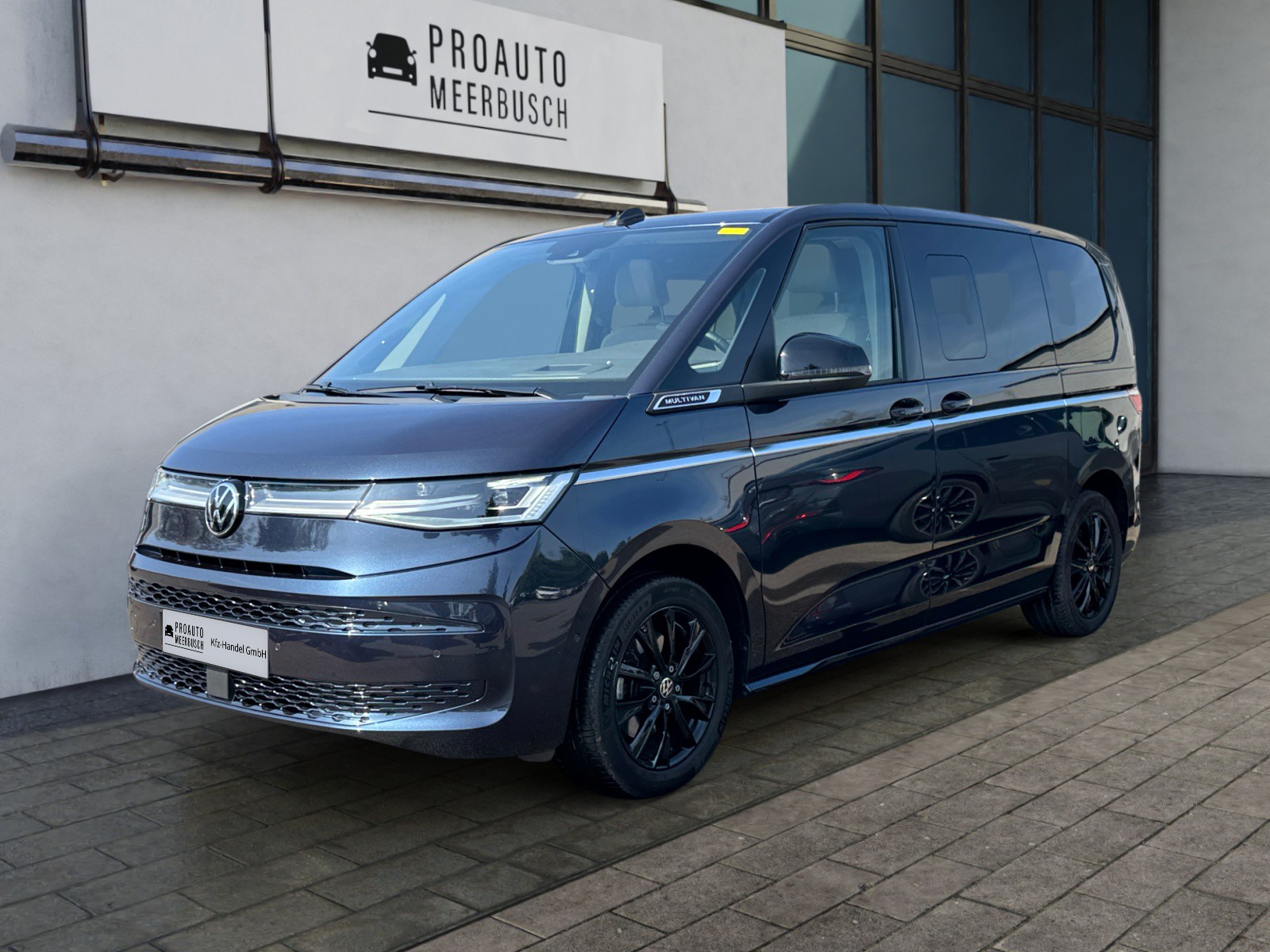 Volkswagen T7 Multivan Style AHK/ACC/STNDHZNG/EASYOPEN/PANO
