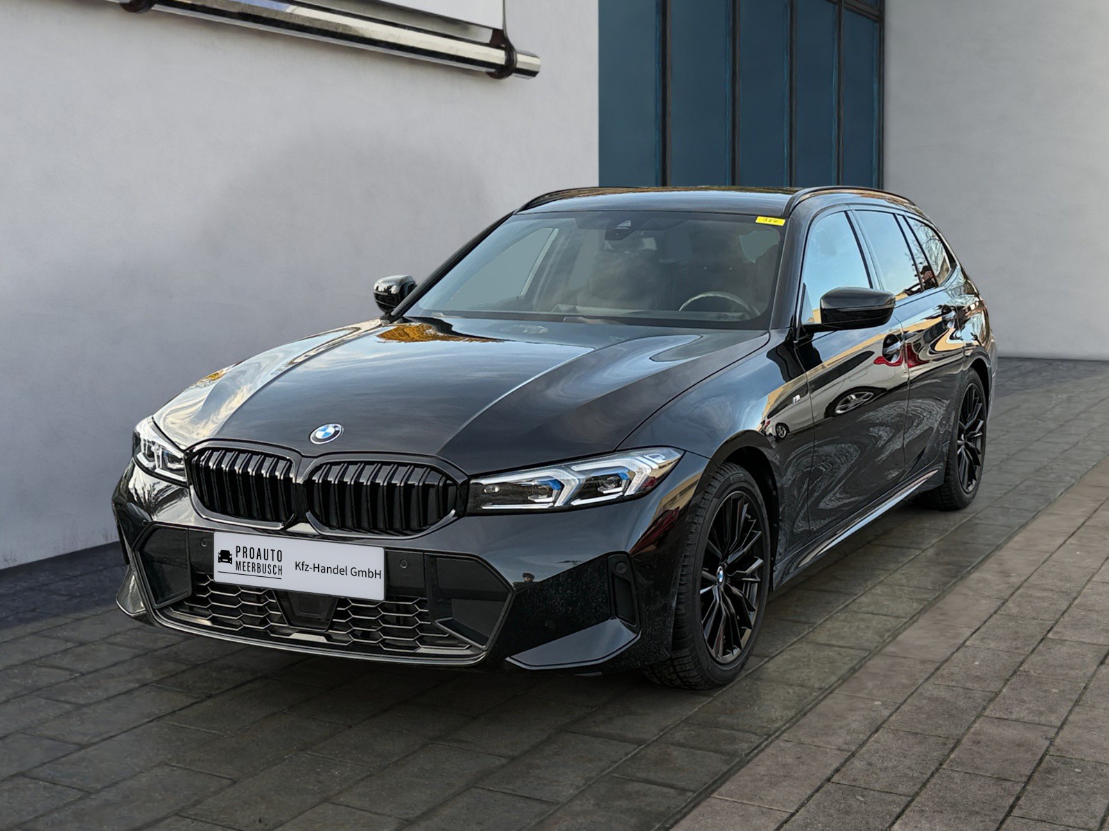BMW 320i M Sport PARK&DRIVING-ASSIST+/HUD/RFK/HiFi/+