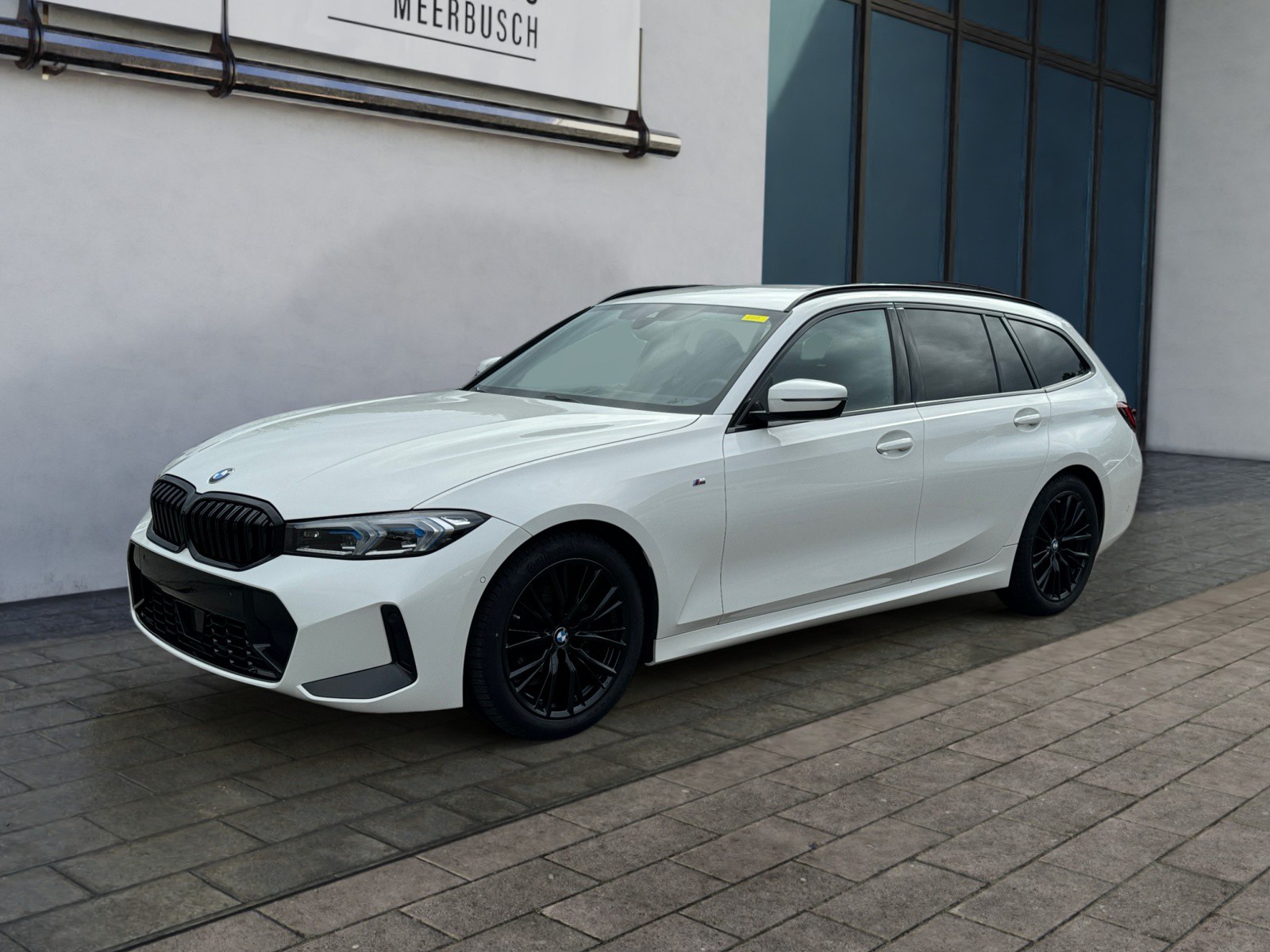 BMW 318i M Sport AHK/ACC/HEADUP/ADAPTIVLED/MMRY/HIFI