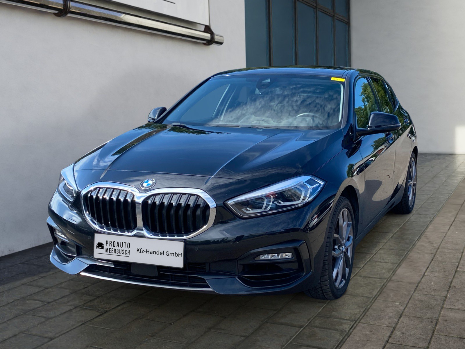 BMW 120i Sport Line PANO/HEADUP/BUSINESS/HIFI/LED