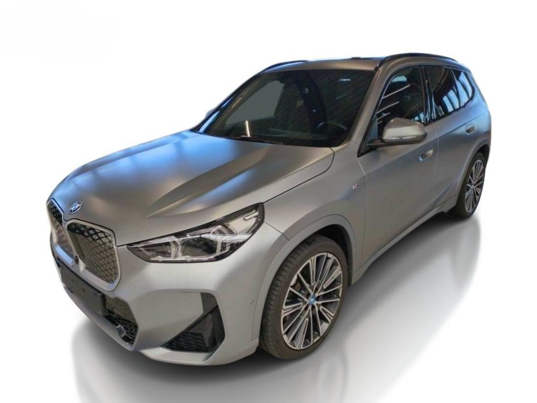 BMW iX1 30 xDrive M Sport AHK/HEADUP/PANO/H&K/ACC