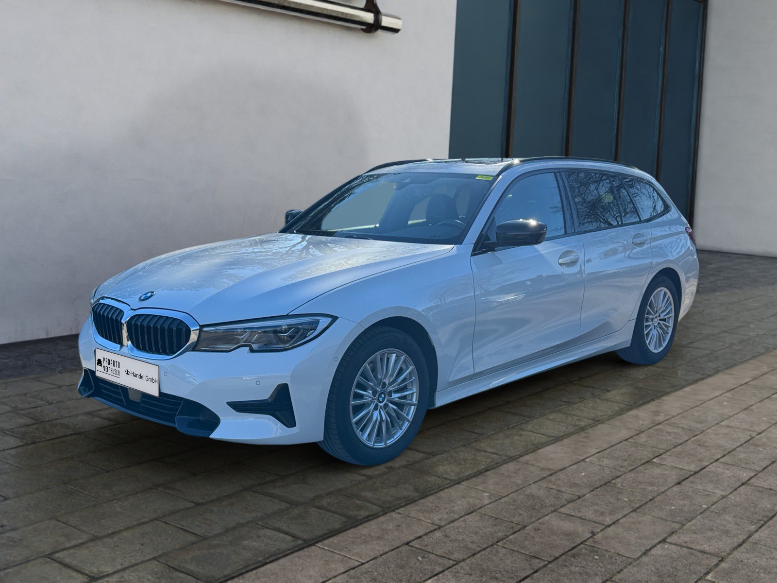 BMW 320d xDrive Sport Line AHK/ACC/LASER/PANO/MMRY