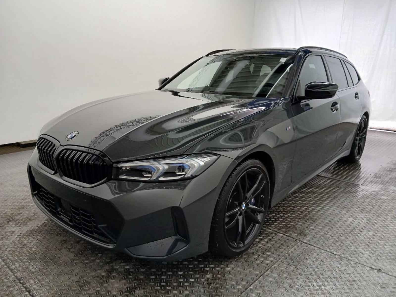 BMW 320d xDrive M Sport AHK/MMRY/ADAPTLED/STNDHZNG