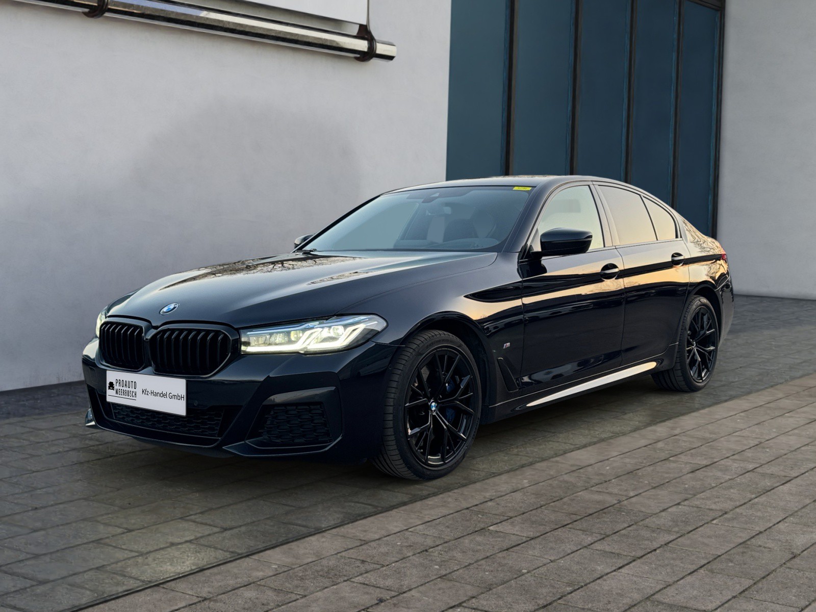 BMW 530d xDrive M Sport HEADUP/LASER/H&K/KOMFRTZGNG