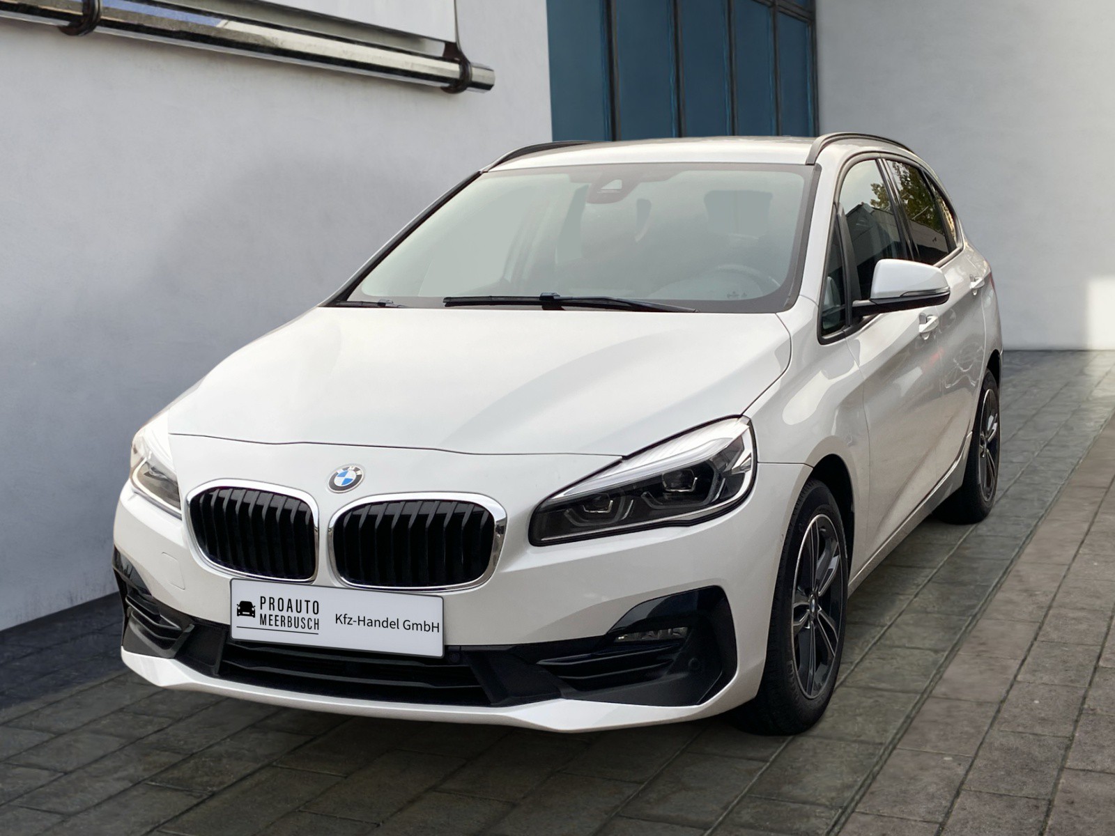 BMW 218i Active Tourer Sport line DRIVINGASSIST/PDC/LEDER