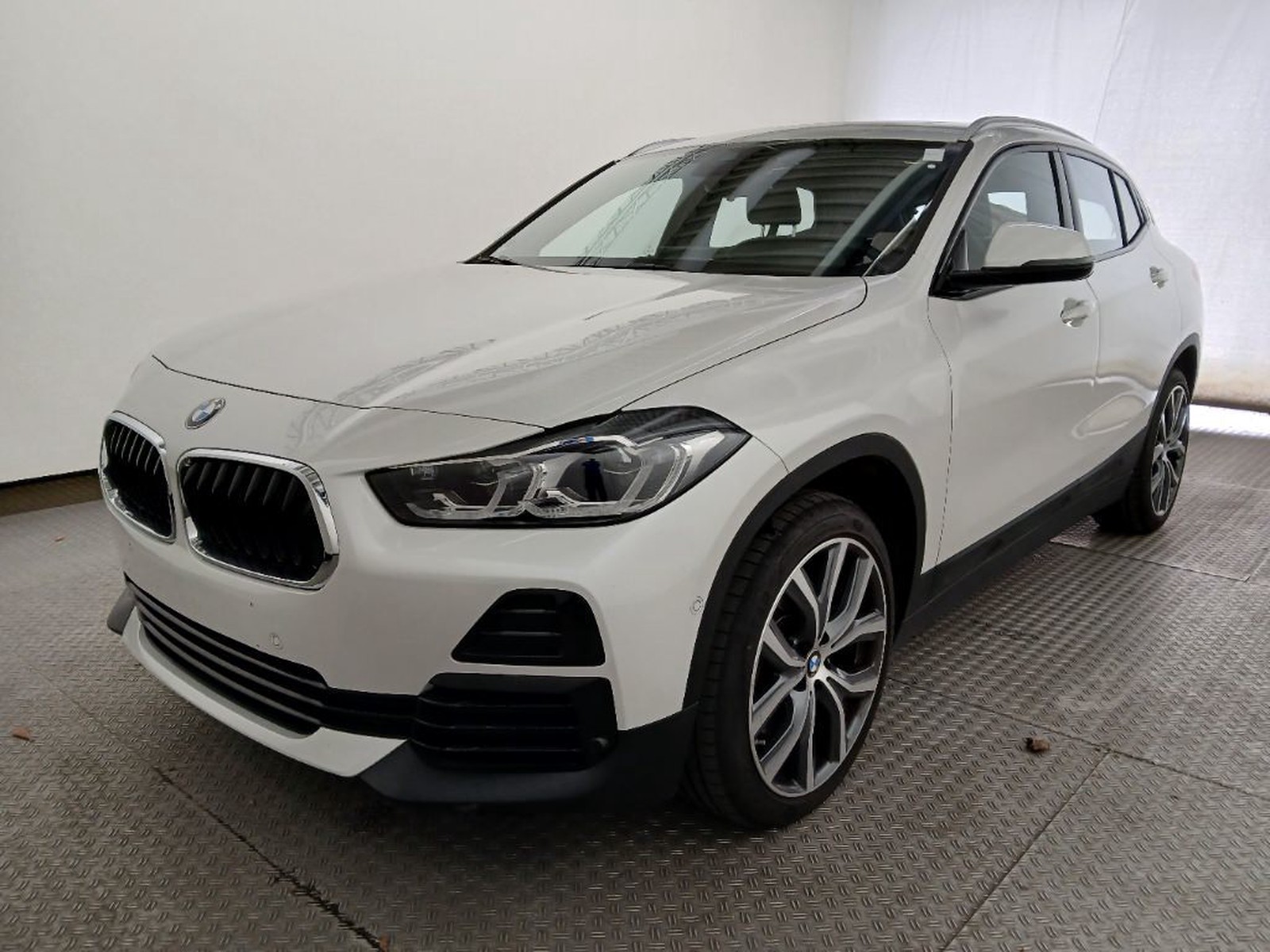 BMW X2 xDrive 20d AHK/PANORAMA/LEDER/HUD/KAMERA/H-K
