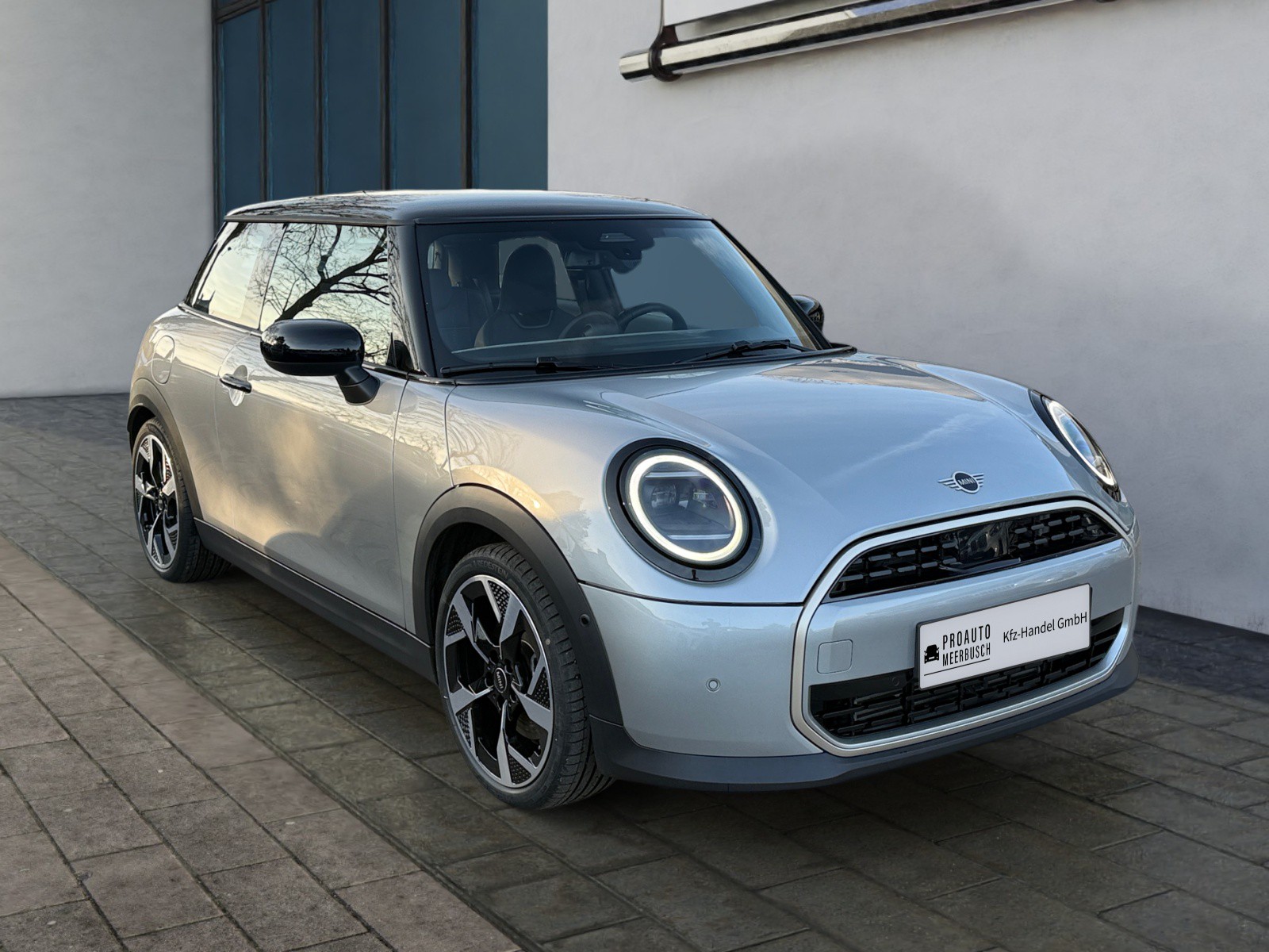 MINI Cooper C ADAPTLED/HUD/KMFRTZGNG/PARKASSISTANT/NAVI