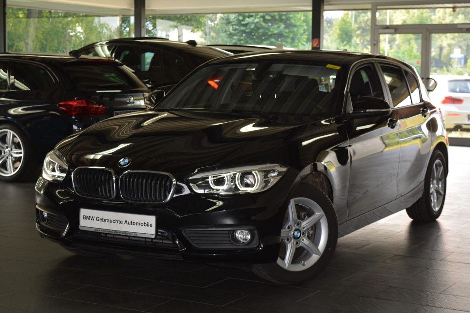 BMW 116i LED/NAVI/SITZHEIZUNG/GLASDACH