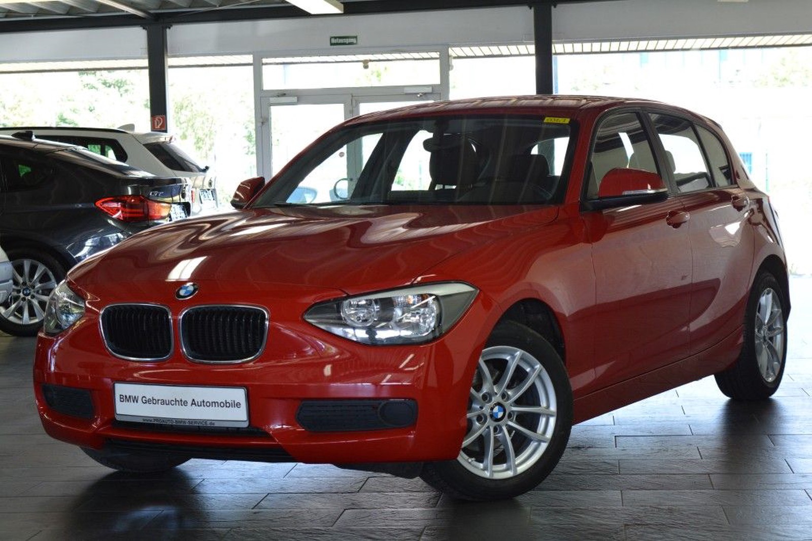 BMW 116i Aut. SITZHEIZUNG/BLUETOOTH/RADIO PROF/PDC