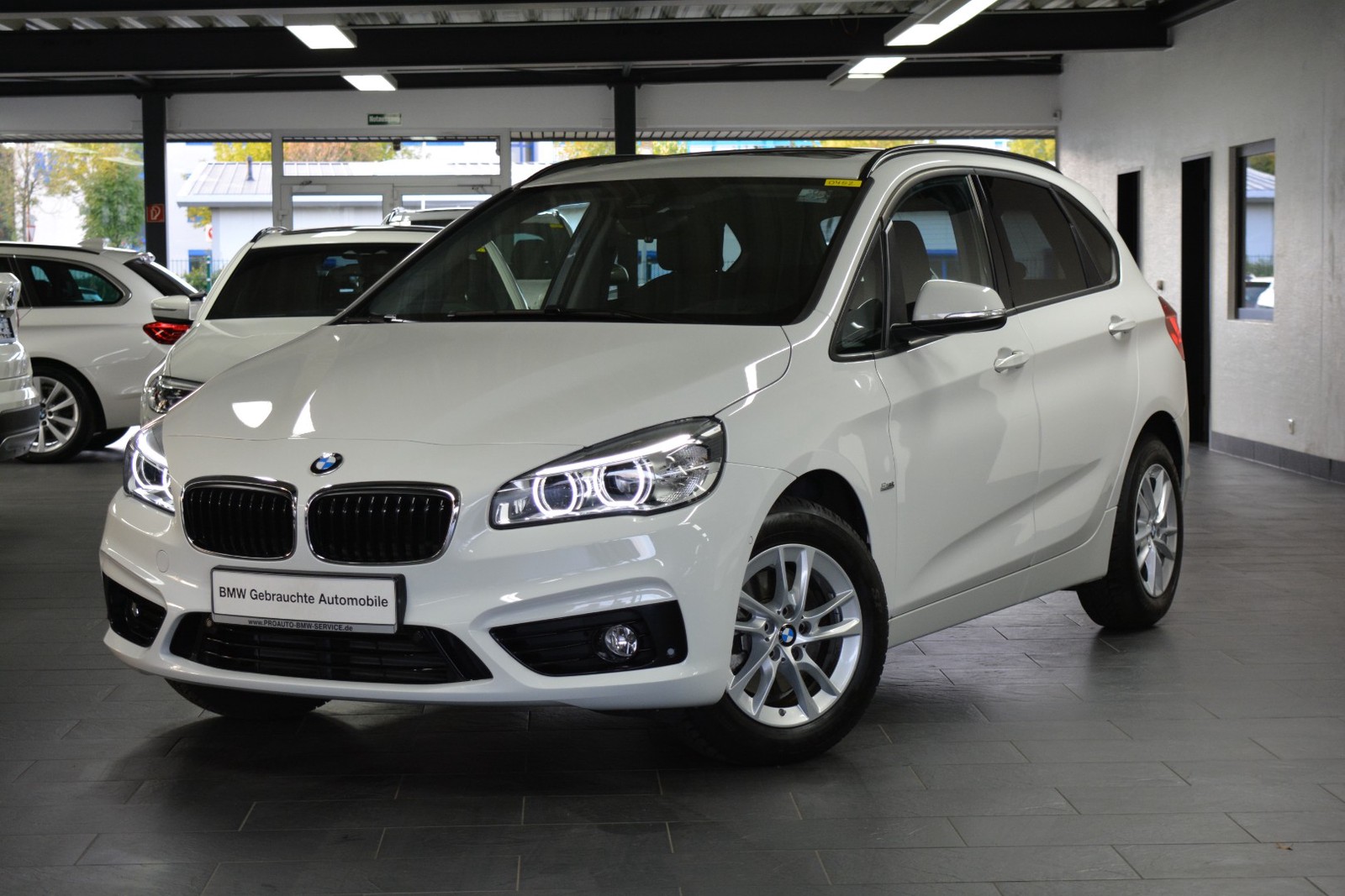 BMW 220d xDrive Aut. Active Tourer Sport Line LED/NAVI/GLASDACH
