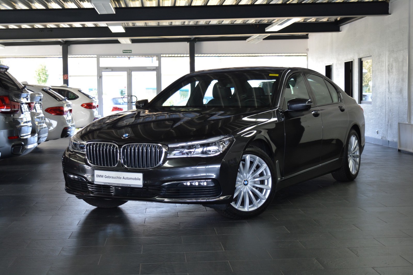 BMW 730d xDrive LASERLICHT/HEAD-UP/GESTENSTEUERUNG/SURROUND-VIEW