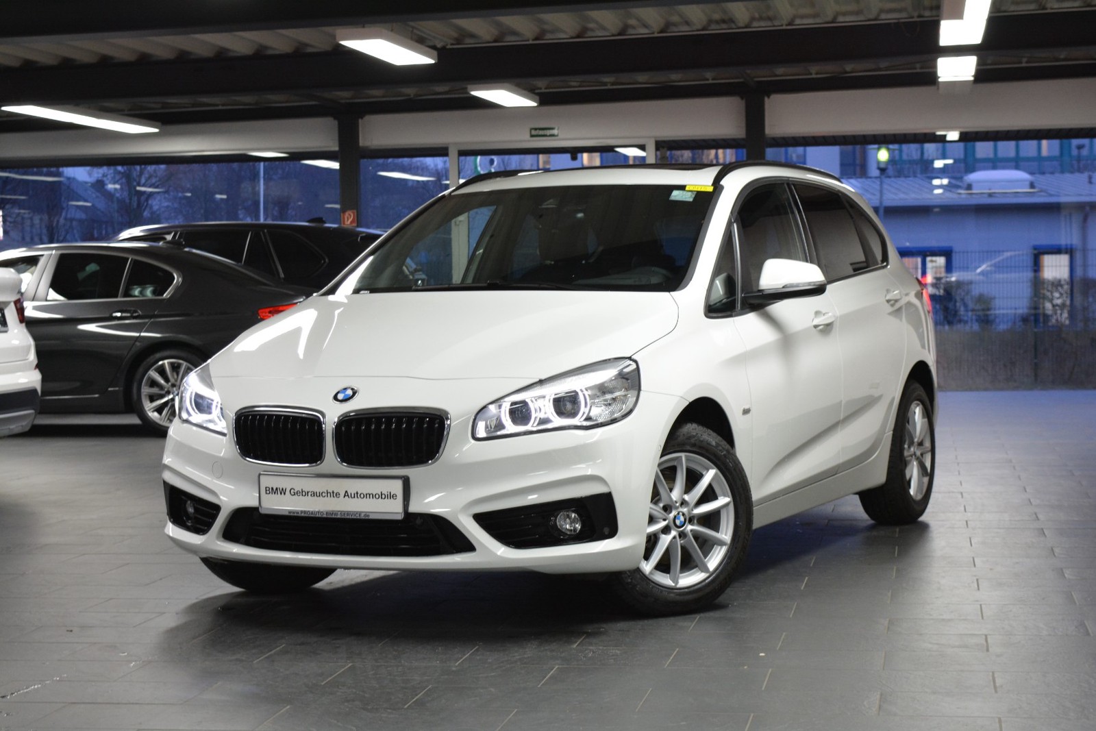 Bmw 218 Active Tourer Sport Line Naviplus Led Parkassistent Gebraucht Kaufen In Meerbusch Preis Eur Int Nr Meer 0475 Verkauft