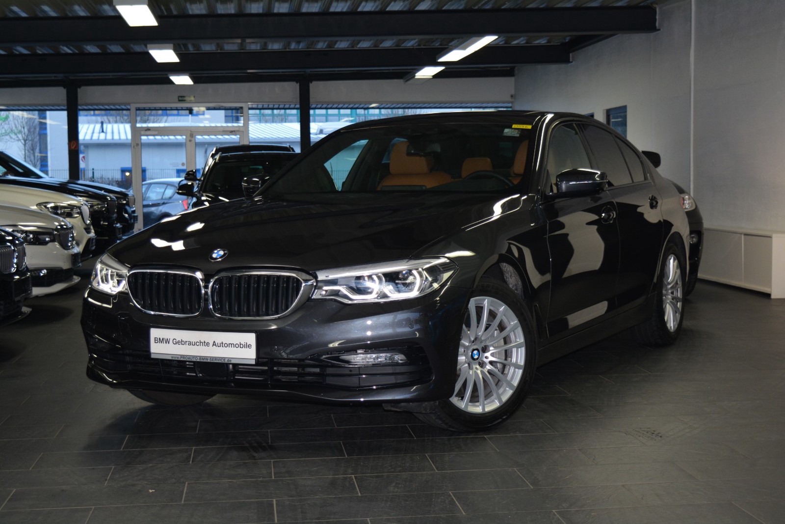 BMW 530d xDrive Sport Line ACC/AKTIVSITZE/GLASDACH/WLAN