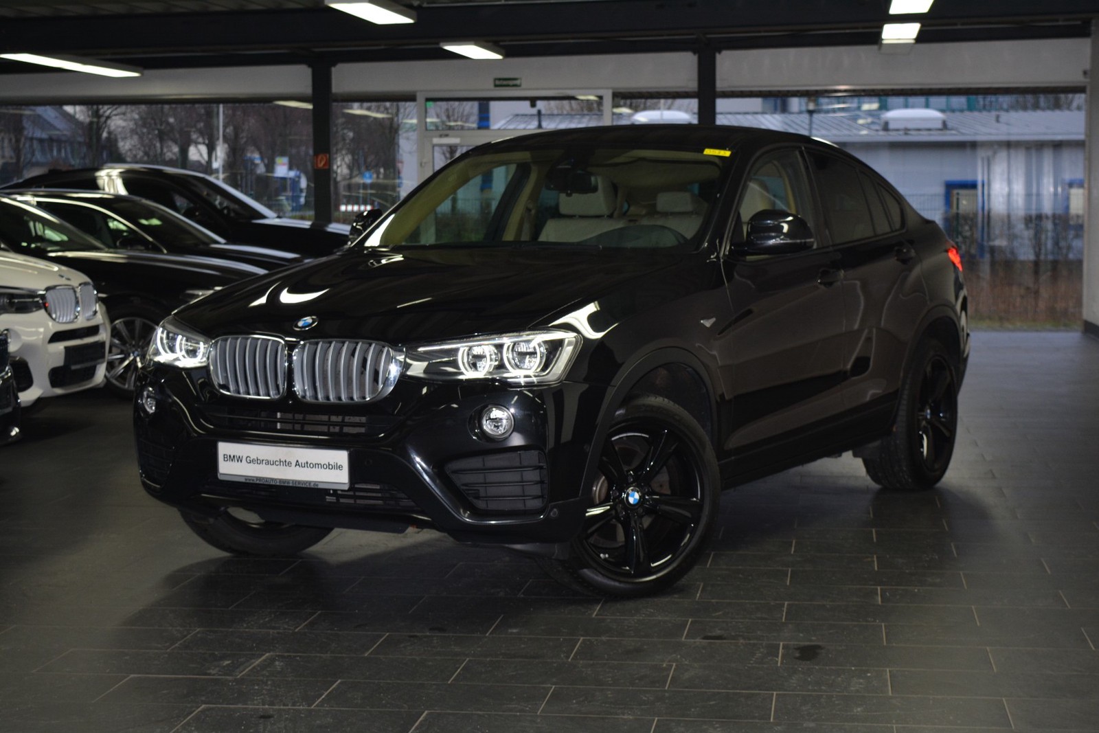 BMW X4 xDrive28i Advantage LED/HEAD-UP/NAVI PROF/HI-FI