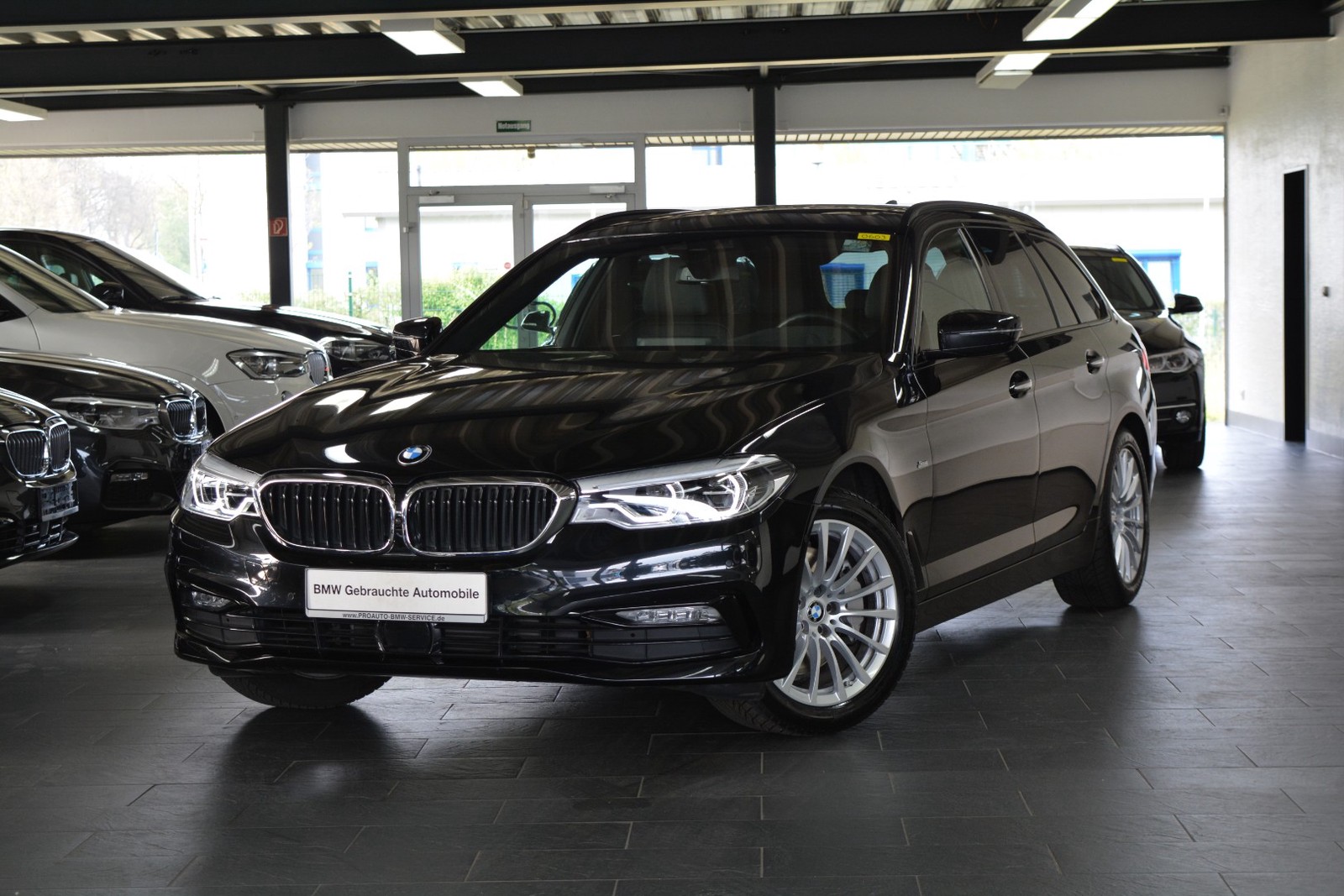 BMW 530d xDrive Sport Line -Aut. Touring /NP 90700 Eu
