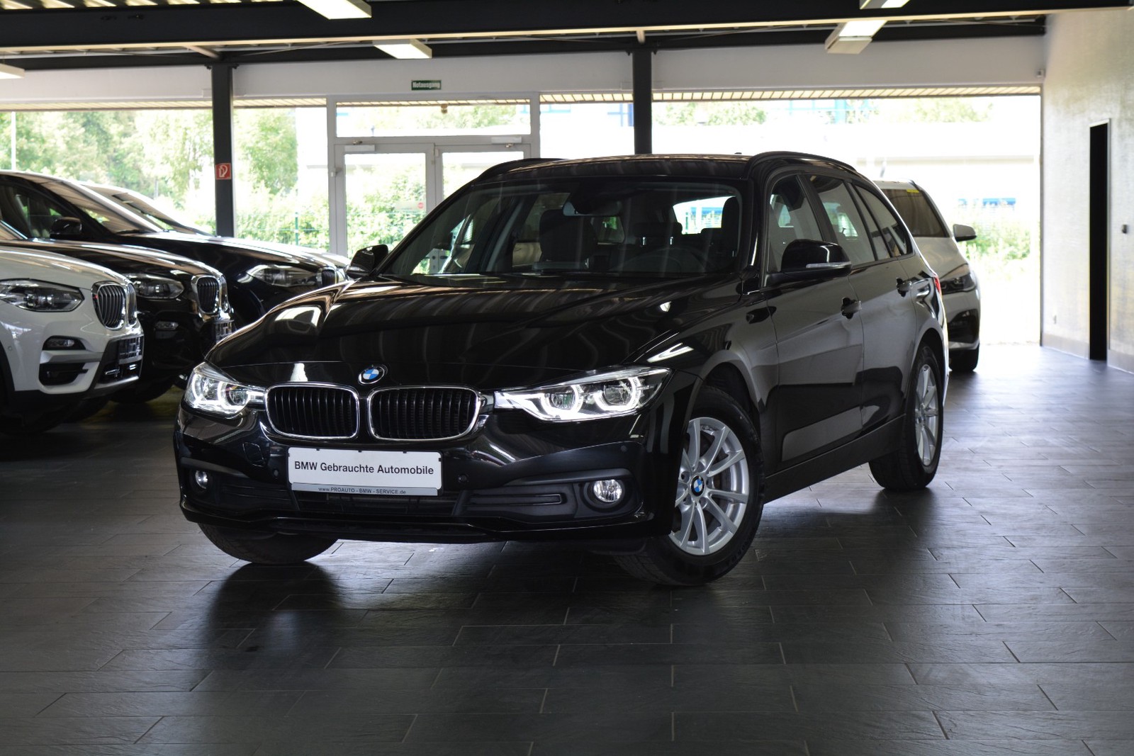 BMW 318d Touring Aut. LED/NAVI/SITZHEIZUNG/PDC/TEMPOMAT