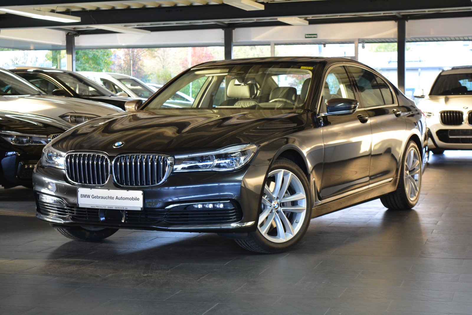 BMW 730d xDrive HUD/TV/GSD/Massage/Standheizung