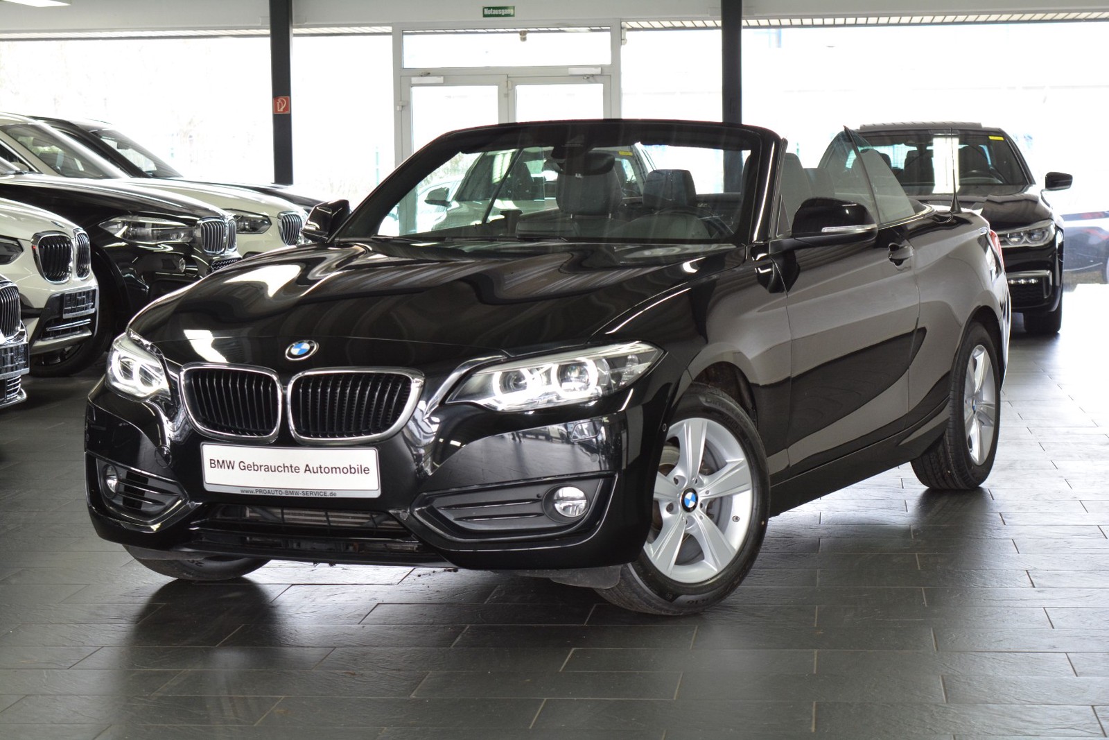 BMW 218i Cabrio Aut. Advantage LED/NAVI/LEDER/PARKASSISTENT