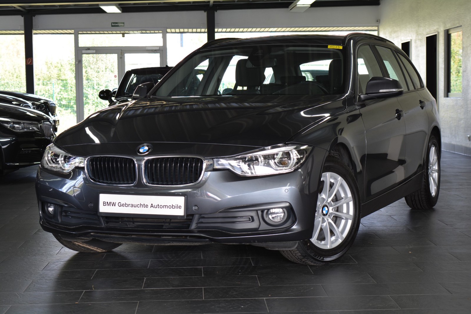 BMW 318d Touring Aut. Advantage LED/HEAD-UP/NAVI/DRIVING ASSISTANT