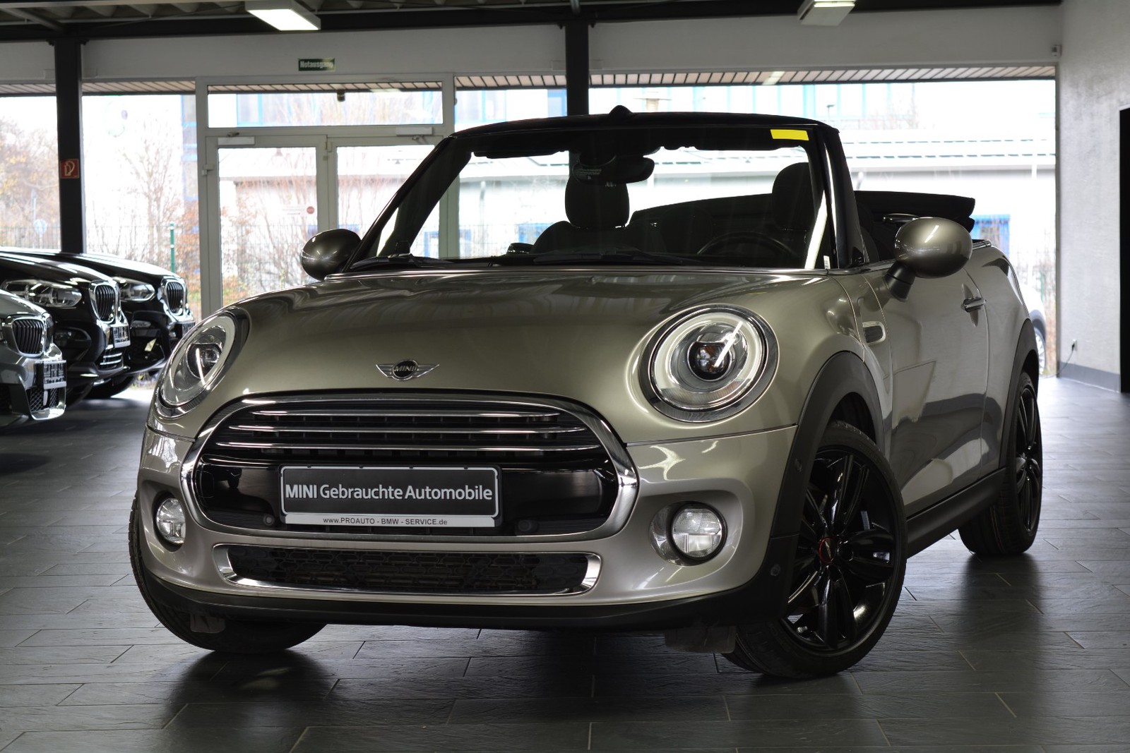 MINI Cooper Cabrio Aut. NAVI/LED/CHILI-PAKET/PARKASSISTENT
