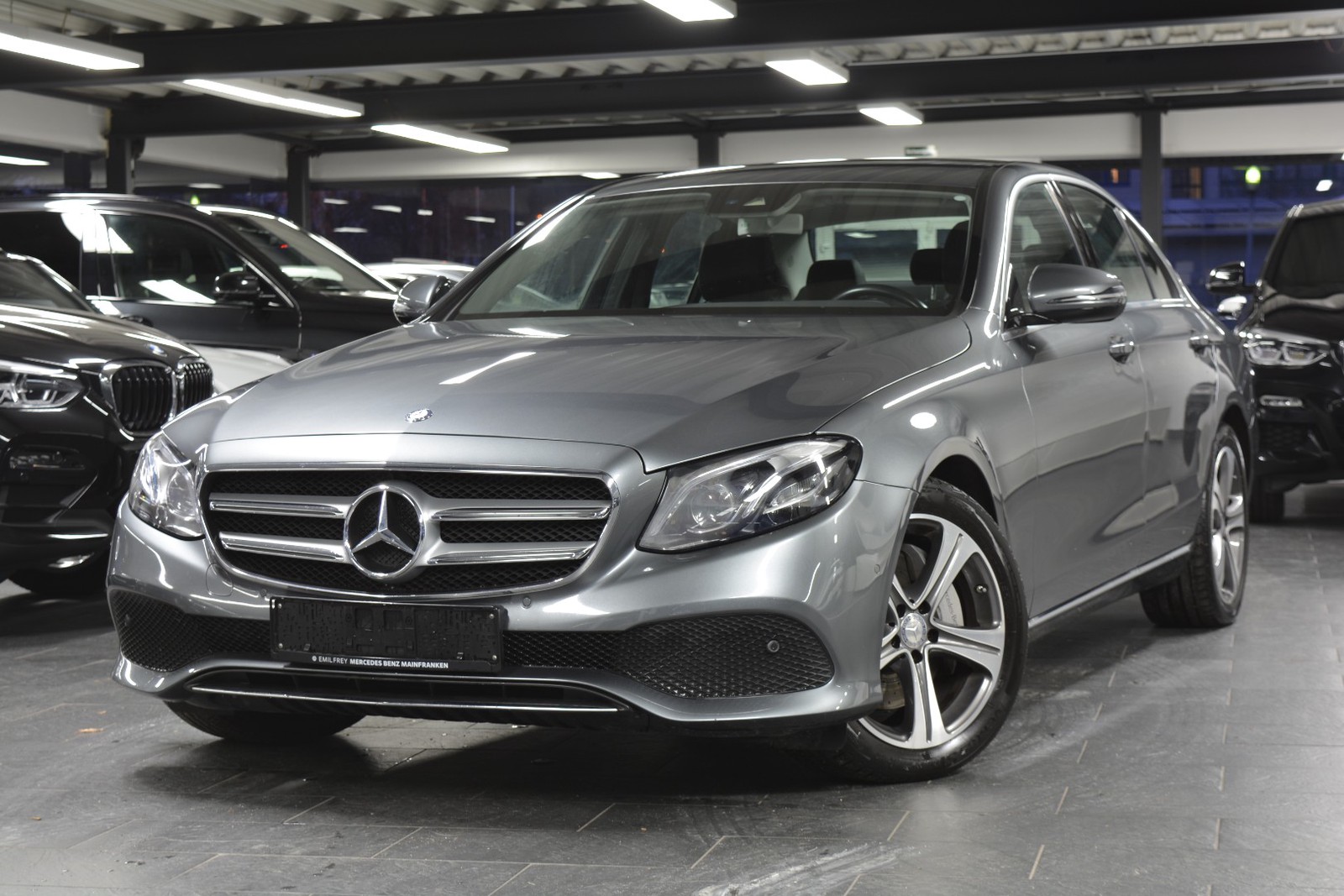 Mercedes-Benz E 220 d Avantgarde Aut. RFK/WIDESCREEN/LEDADAPTIV