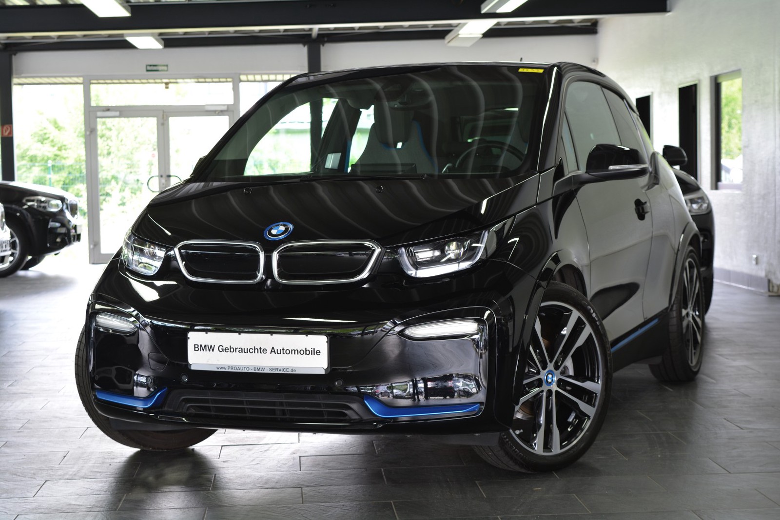 BMW i3 s 94AH LED/NAVI PROF/KAMERA/DRIVING ASSISTANT PLUS