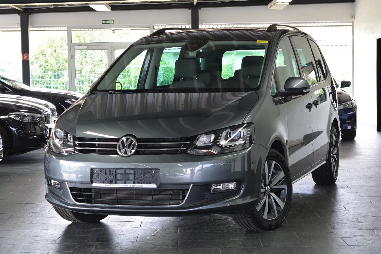 Volkswagen Sharan Comfortline BMT/Start-Stopp 4Motion DSG UVP: 60.860,00 € AHK/NAVI