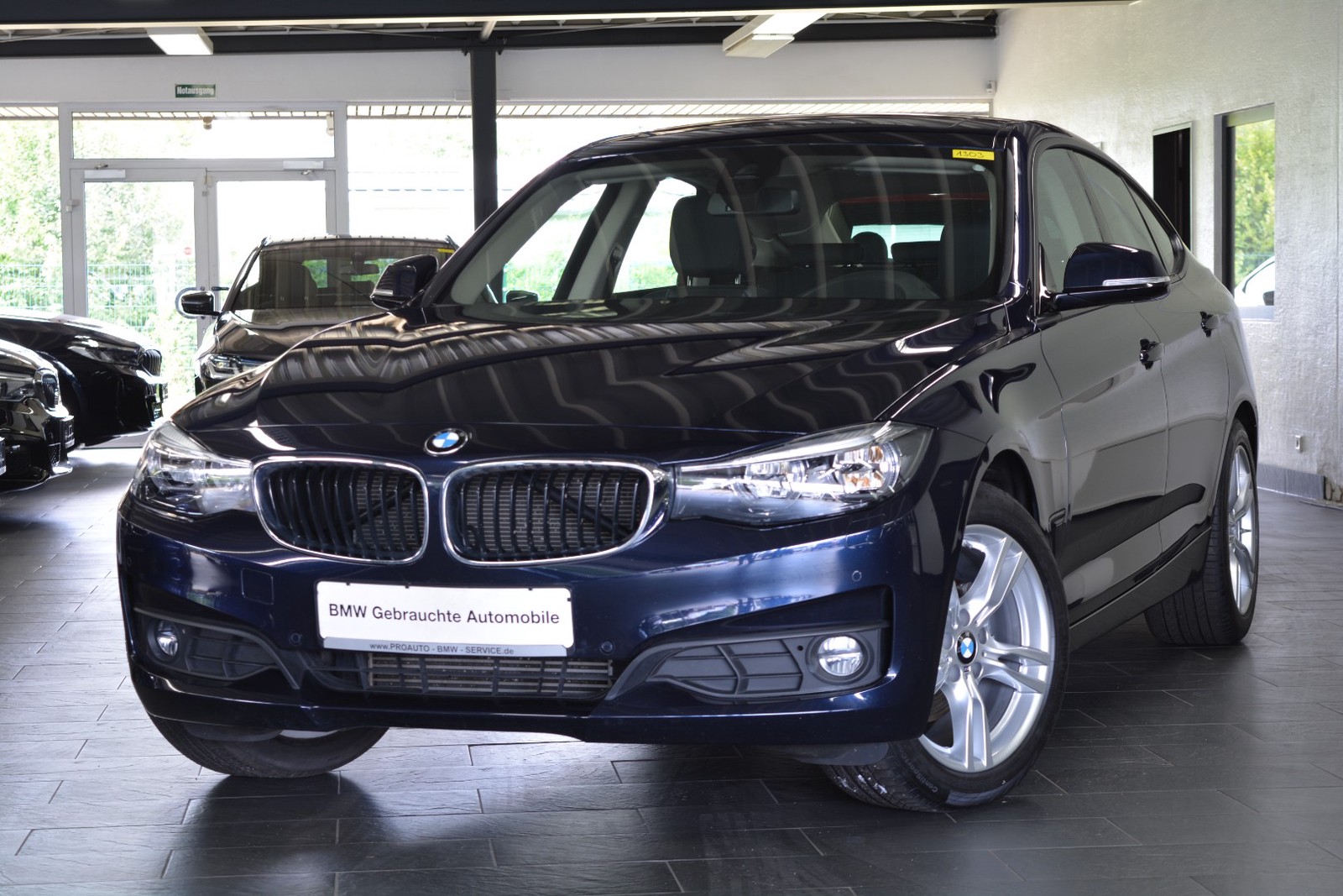 BMW 320d Gran Turismo Advantage LED/NAVI/HEAD-UP/PANORAMA/KAMERA