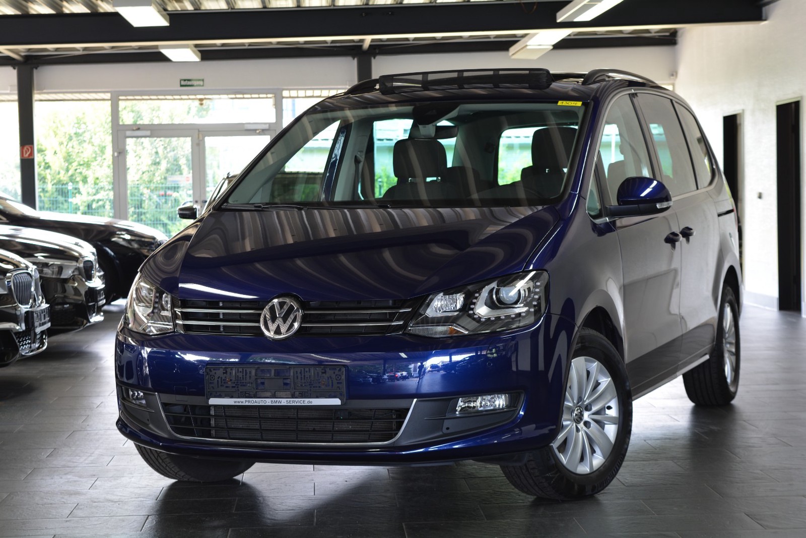 Volkswagen Sharan Comfortline BMT/Start-Stopp DSG 7-SITZER/PANORAMA/NAVI/STANDHEIZUNG/AHK