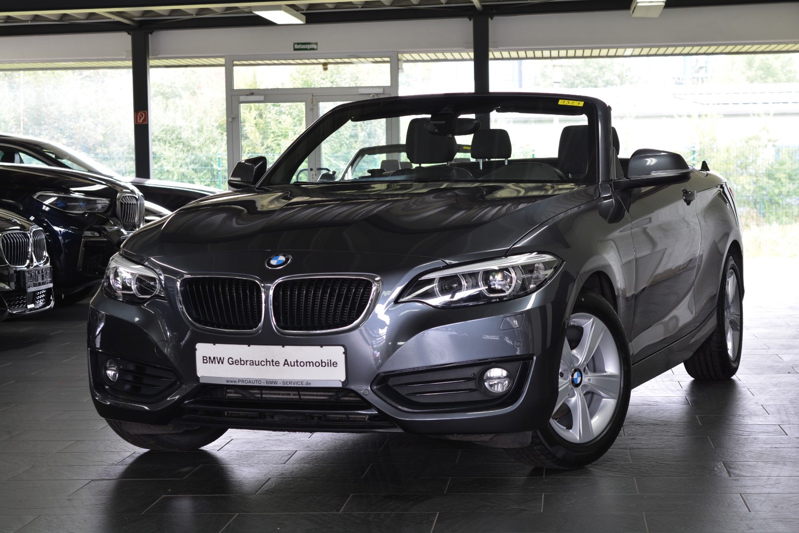 BMW 218 i Cabrio Advantage LED/NAVI/LEDER/HARMAN KARDON