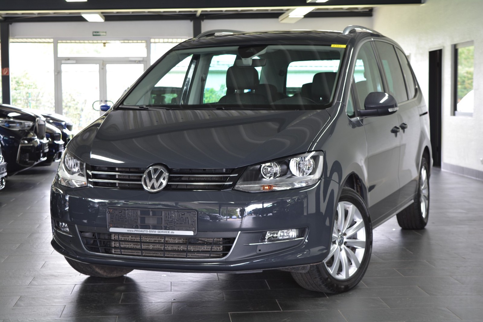 Volkswagen Sharan 2.0 TSI DSG Highline BMT/Start-Stopp 7 SITZER/NAVI/PANORAMA/STANDHEIZUNG