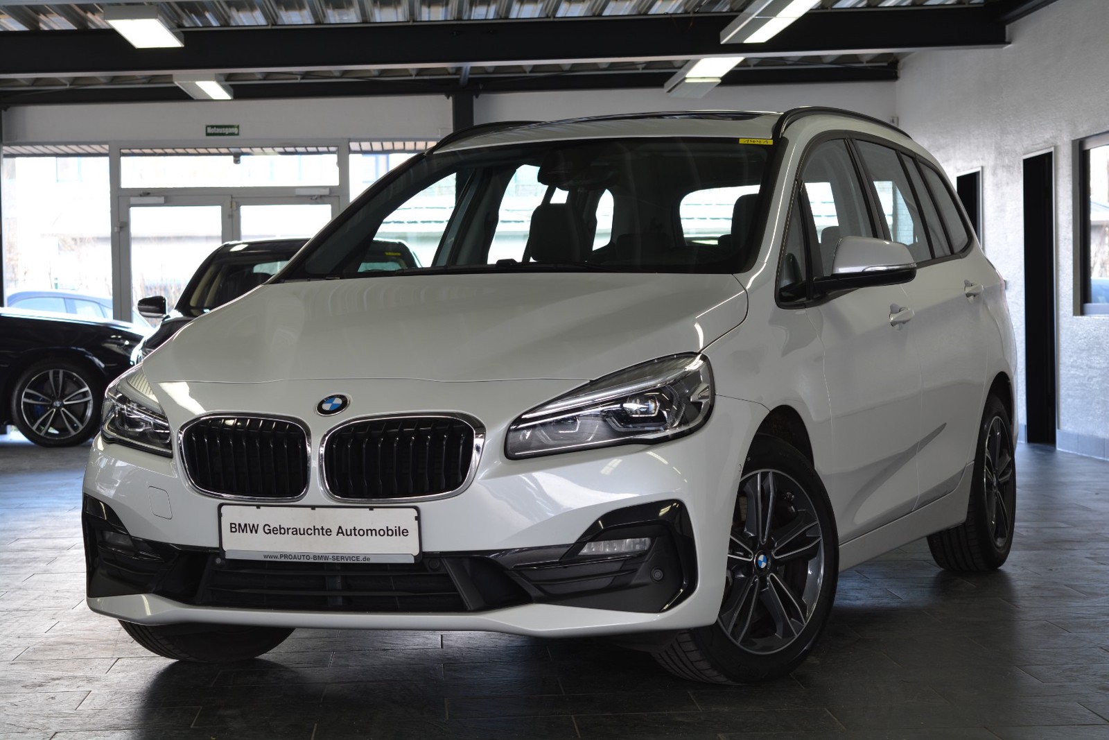 BMW 220d xDrive Gran Tourer Sport Line AHK/HEAD-UP/LED/PANORAMA/KAMERA