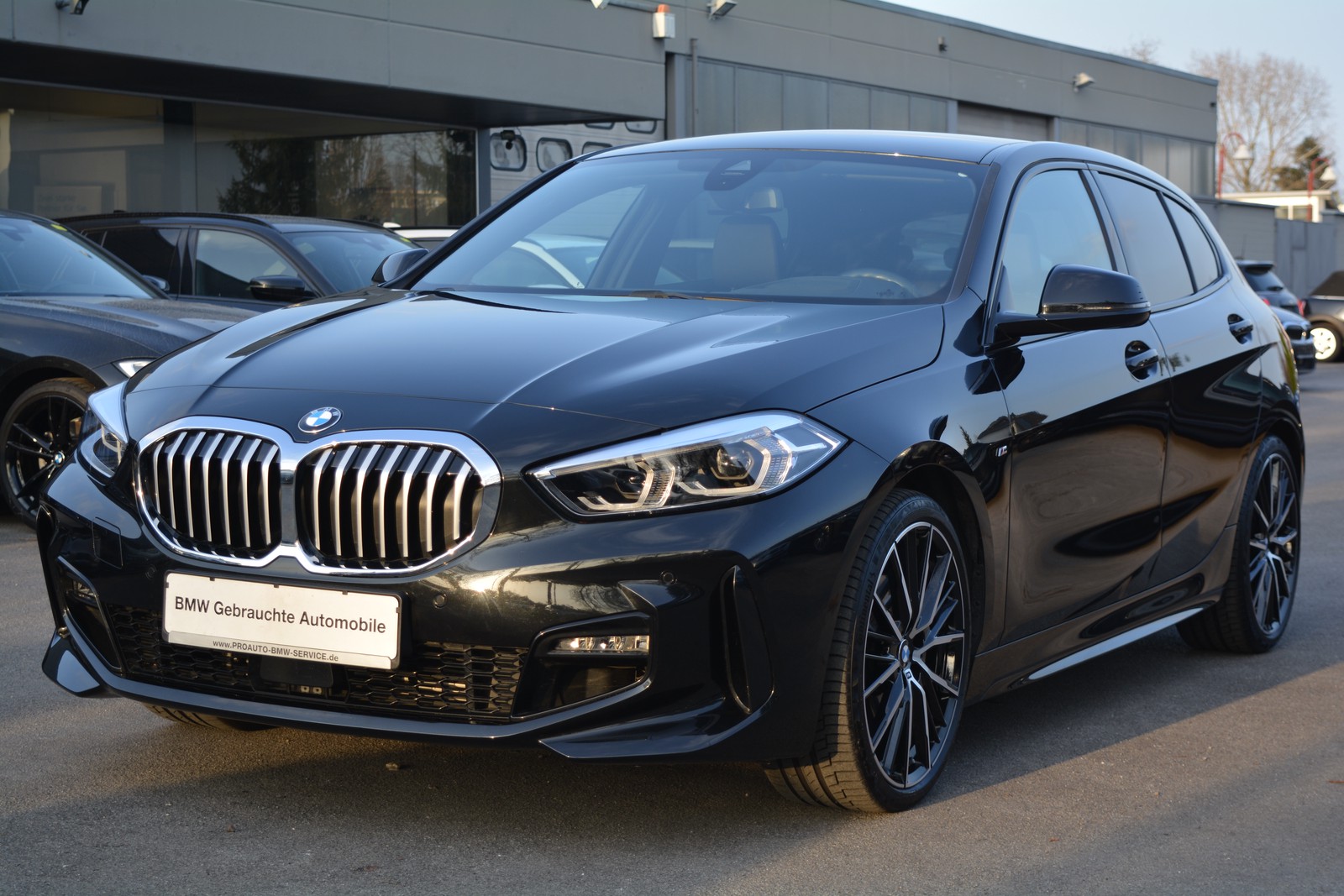 BMW 118 i M Sport AHK/LIVE COCKPIT/HEAD-UP/LED/HIFI