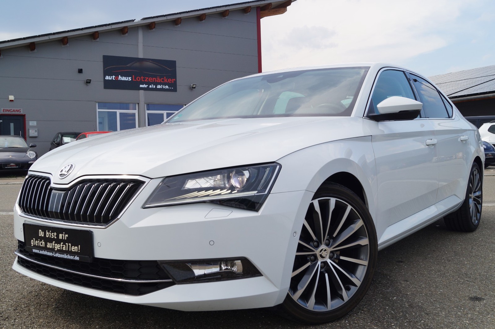 Skoda Superb 2.0 TDI DSG Laurin&Klement ACC,STANDHEI.NAVI,XENON,LED,AHK